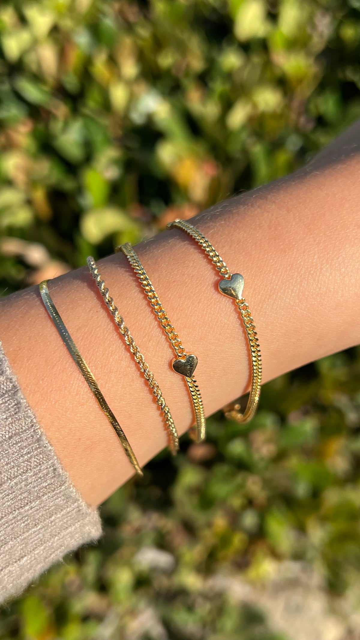 Custom Initial Heart Charm Bracelet 14K Solid Gold DFB009