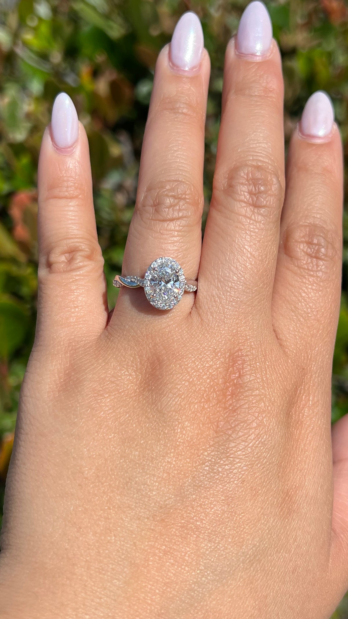 Lena Halo 1.58ct E-VS1 Oval Cut Lab Grown Diamond Engagement Ring 14K Gold