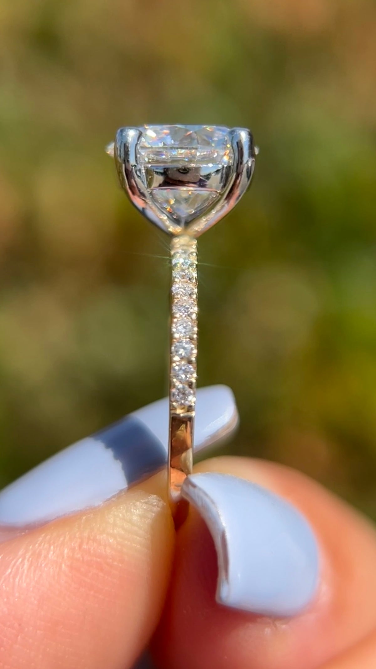 Jada 2.06ct E-VS1 Round Cut Lab Grown Diamond Engagement Ring 14K Gold