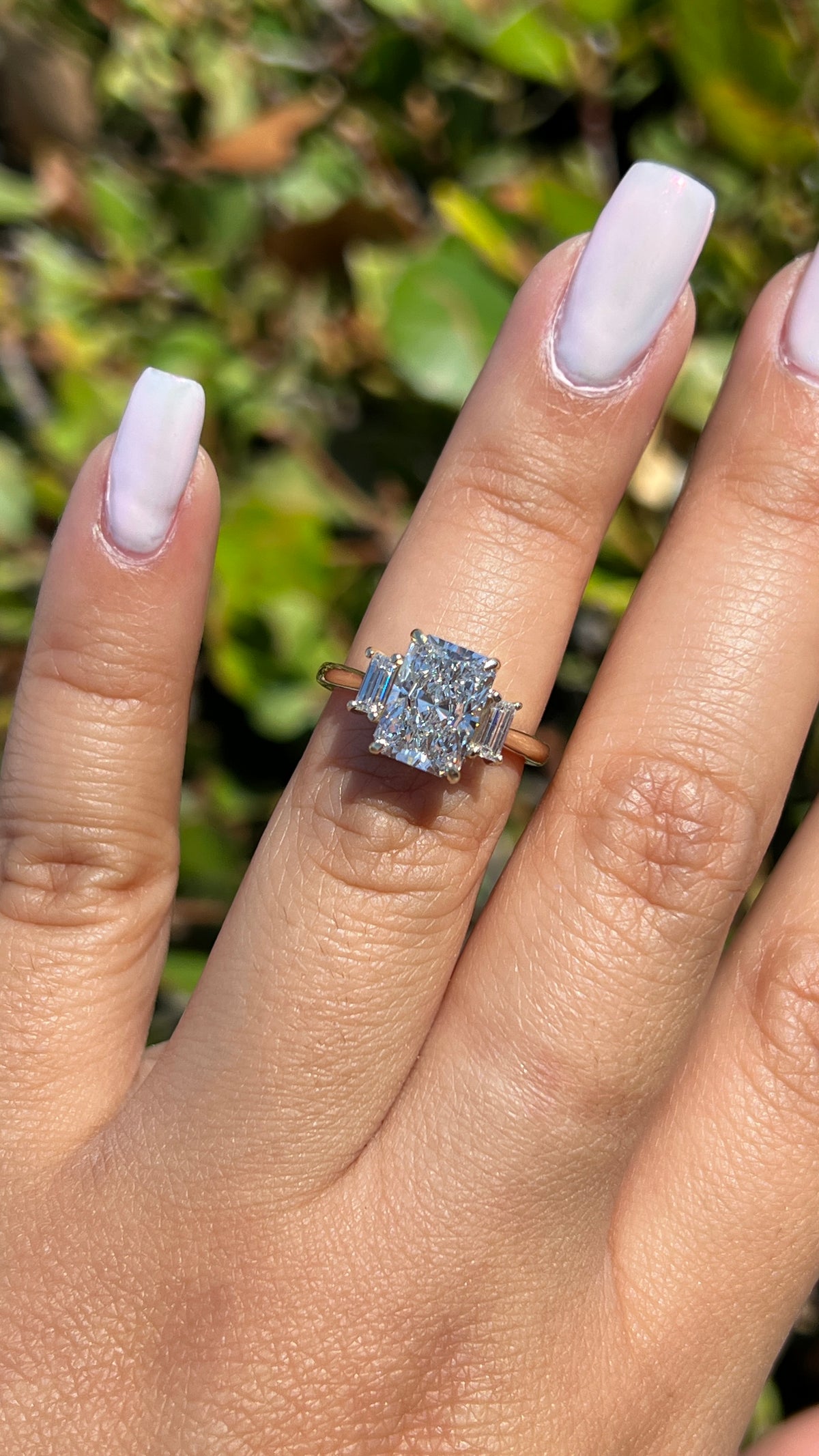 Amy 2.57ct E-VS1 Radiant Cut Lab Grown Diamond Engagement Ring 14K Gold