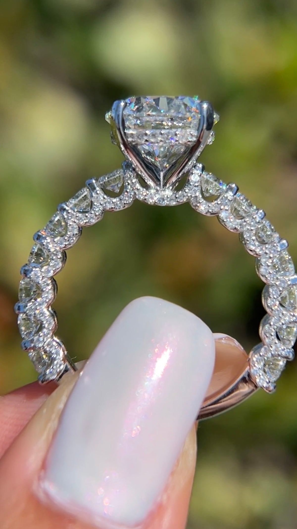 Christi 4.50ct F-VS1 Round Cut Lab Grown Diamond Engagement Ring 14K Gold