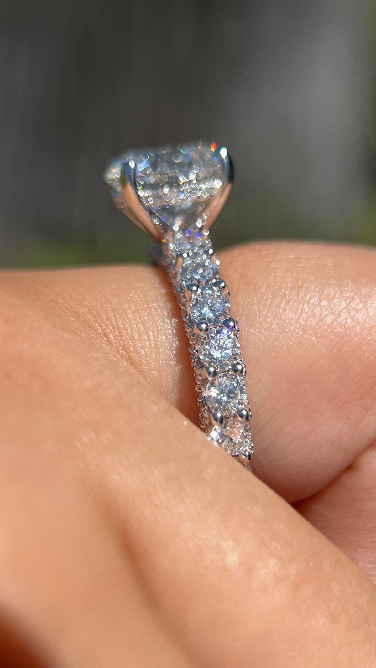 Christi 4.50ct F-VS1 Round Cut Lab Grown Diamond Engagement Ring 14K Gold