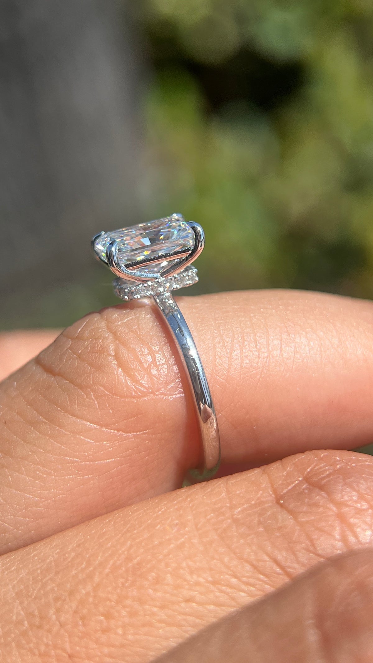 Sophi 2.04ct F-VS1 Radiant Cut Lab Grown Diamond Engagement Ring 14K Gold