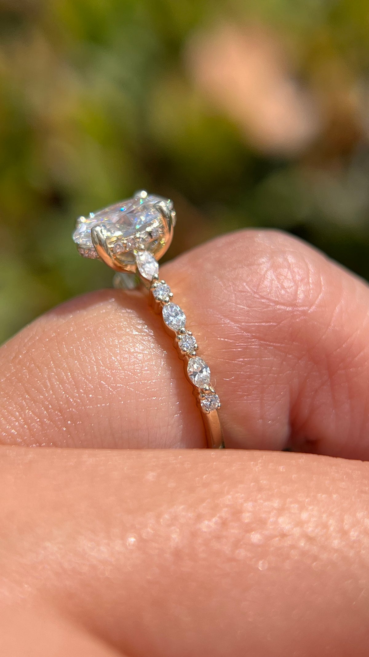 Mina 1.34ct F-VS1 Oval Cut Lab Grown Diamond Engagement Ring 14K Gold