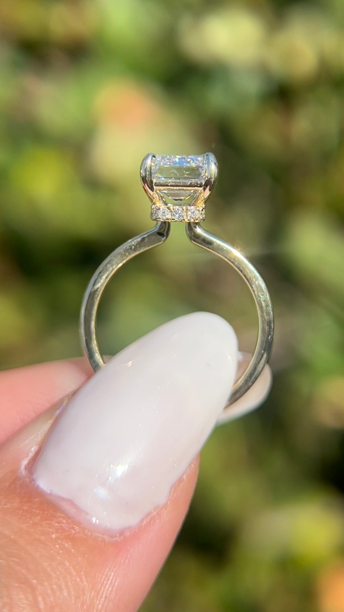 Sophi 2.09ct E-VVS2 Emerald Cut Lab Grown Diamond Engagement Ring 14K Gold