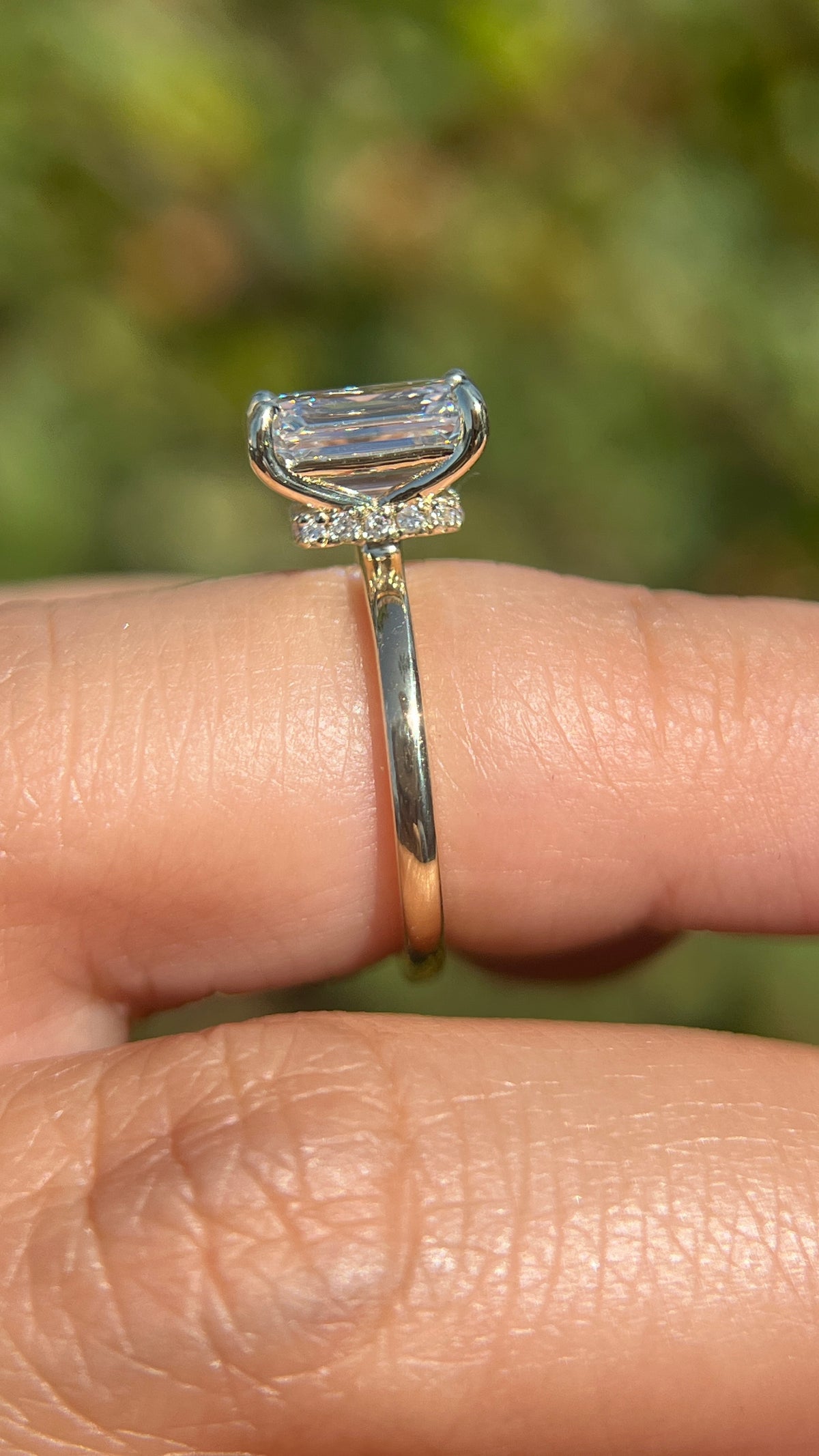 Sophi 2.09ct E-VVS2 Emerald Cut Lab Grown Diamond Engagement Ring 14K Gold