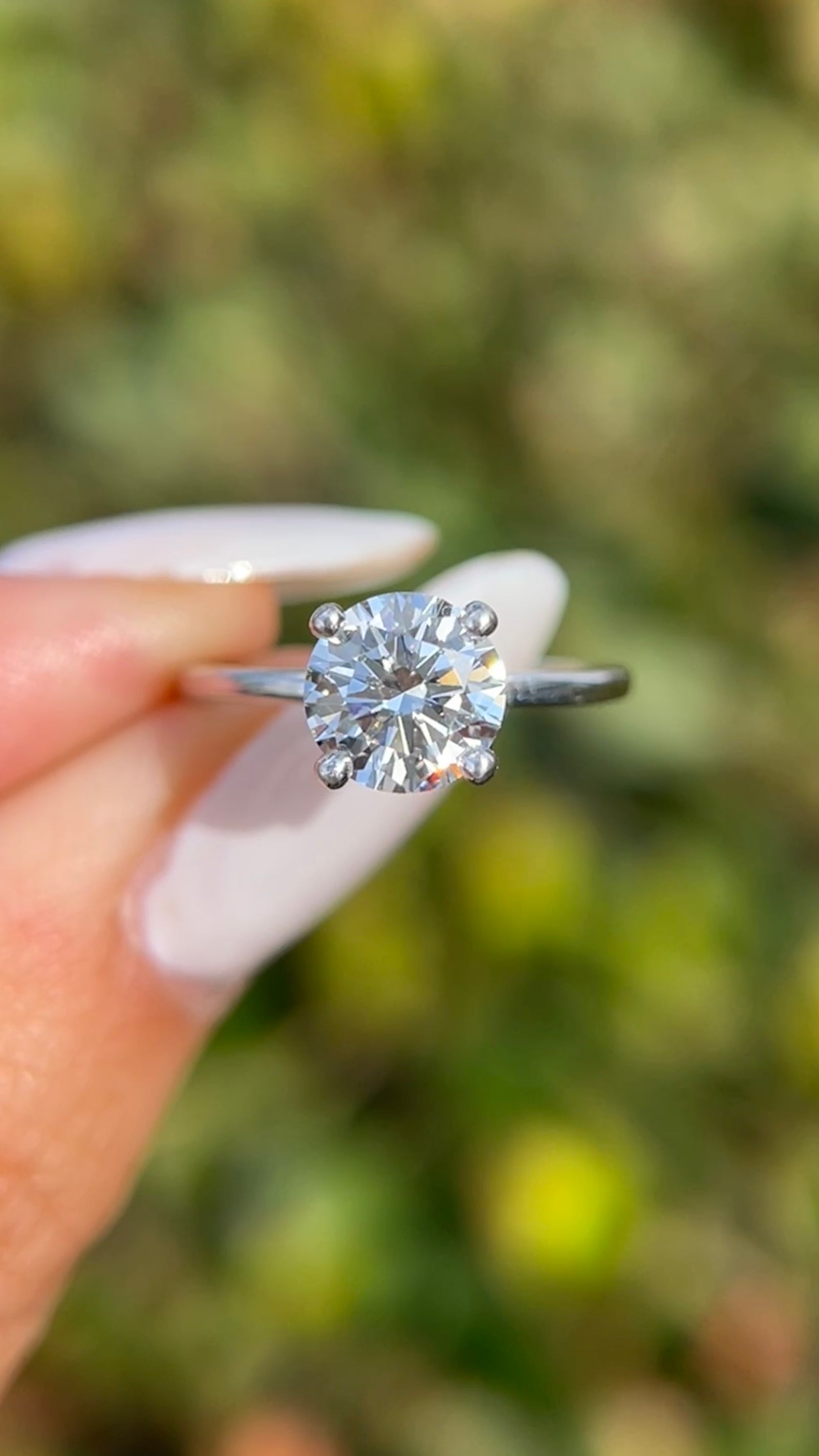 Evie 1.58ct E-VS1 Round Cut Lab Grown Diamond Engagement Ring 14K Gold