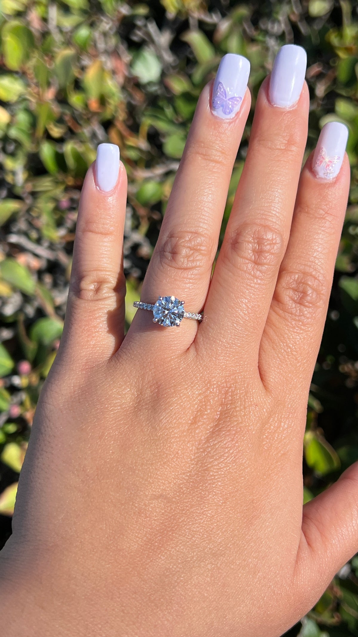 Cindy 2.02ct E-VS1 Round Cut Lab Grown Diamond Engagement Ring 14K Gold