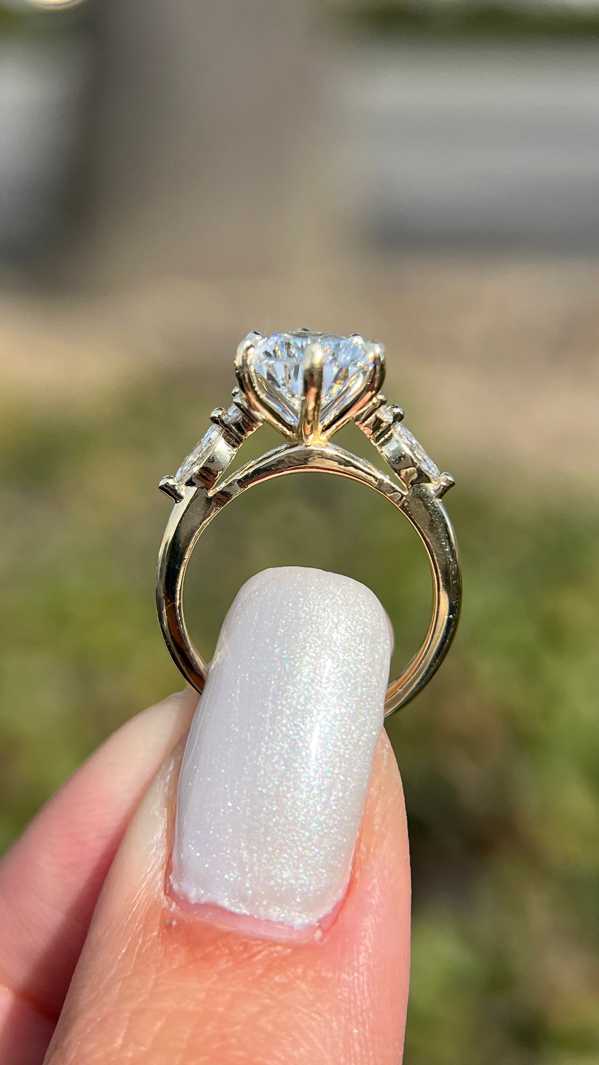 Mia 2.52ct E-VS1 Pear Cut Lab Grown Diamond Engagement Ring 14K Gold