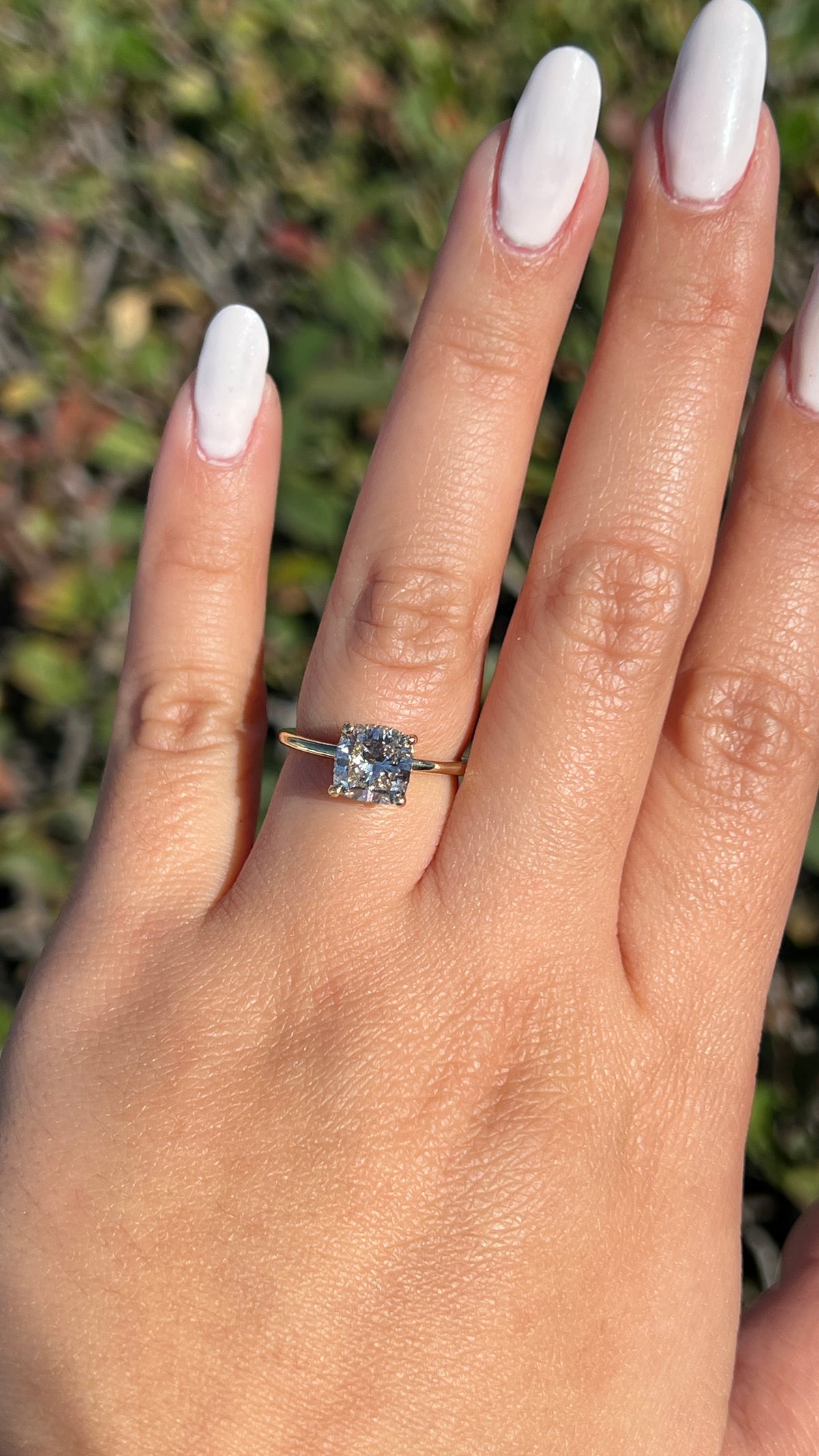 Sandy 1.91ct F-VS1 Cushion Cut Lab Grown Diamond Engagement Ring 14K Gold