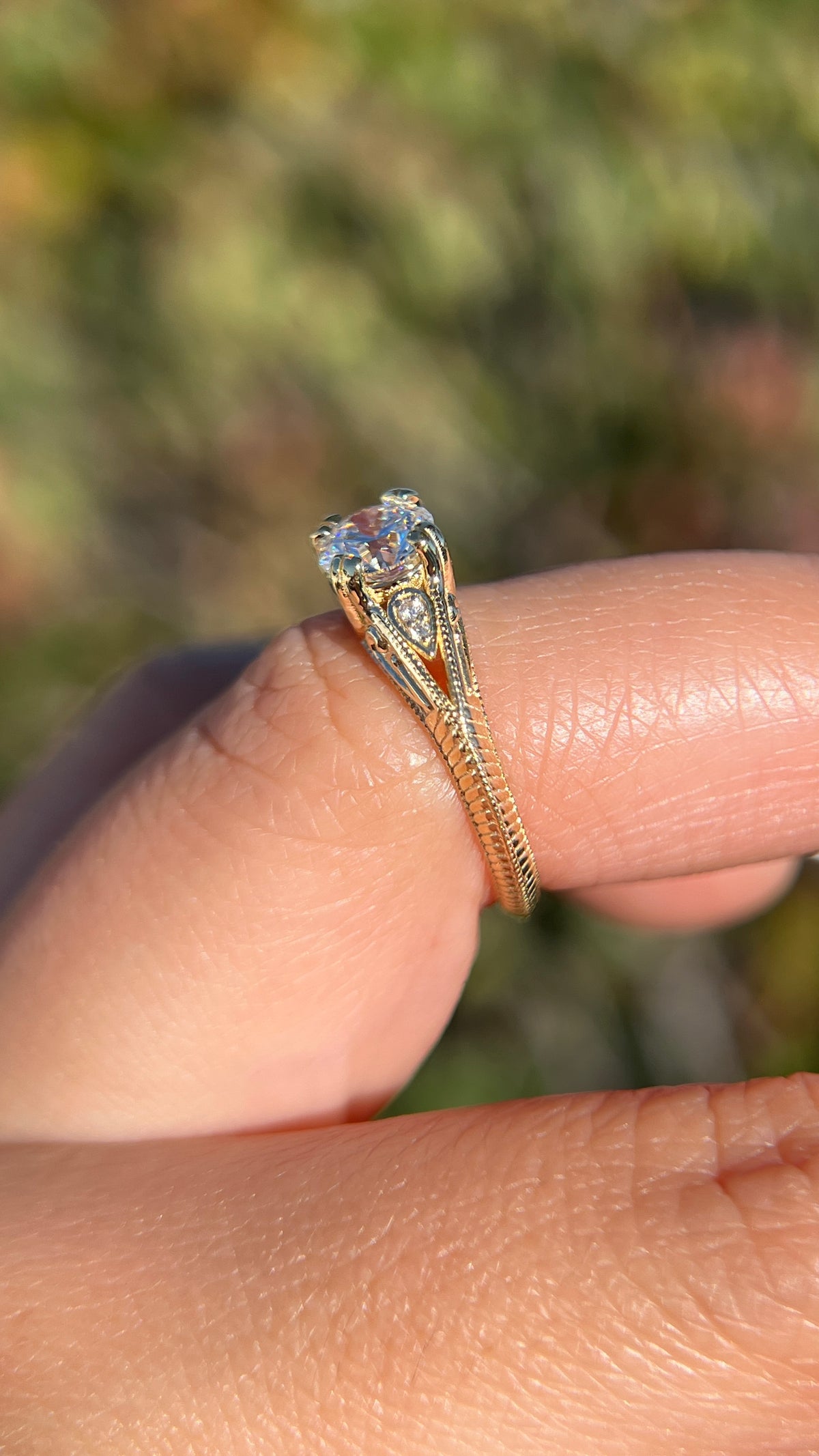 Rose 0.70ct E-SI1 Round Cut Lab Grown Diamond Engagement Ring 14K Gold