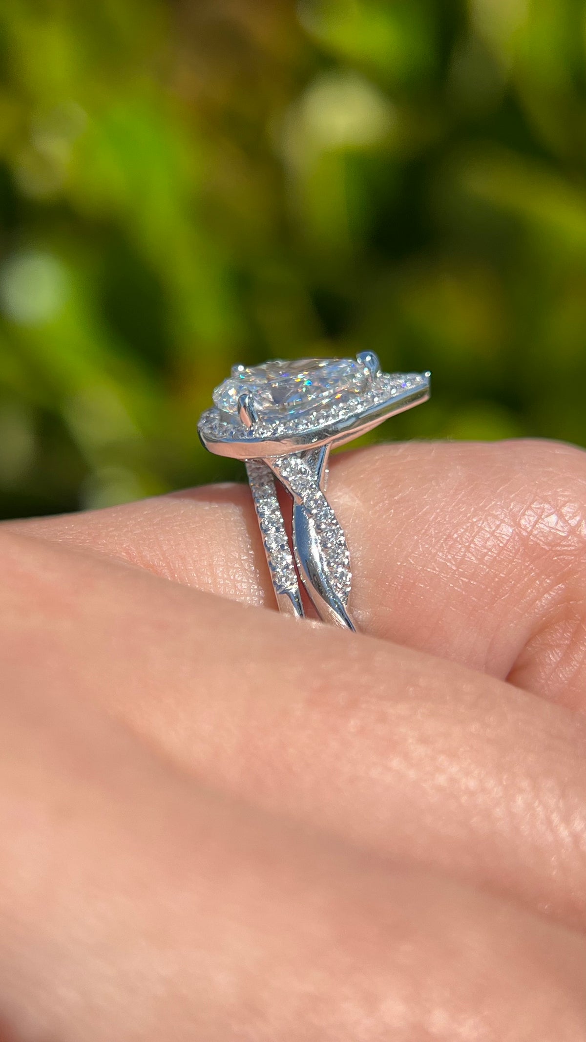 Lena Halo 2.07ct F-VS1 Pear Cut Lab Grown Diamond Engagement Ring 14K Gold