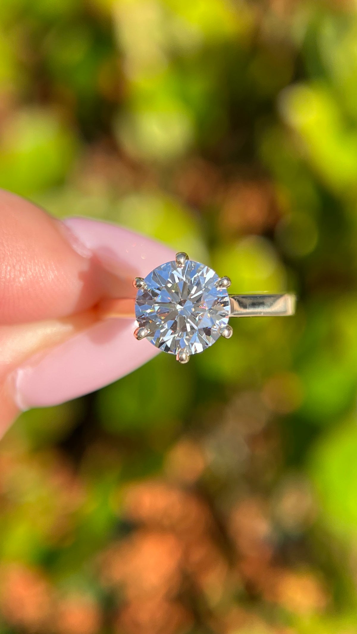 Ashlee 3.01ct E-VS1 Round Cut Lab Grown Diamond Engagement Ring 14K Gold