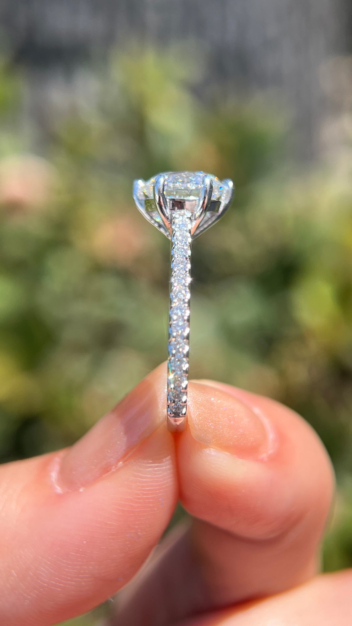 Jodi 2.51ct E-VS1 Round Cut Lab Grown Diamond Engagement Ring 14K Gold