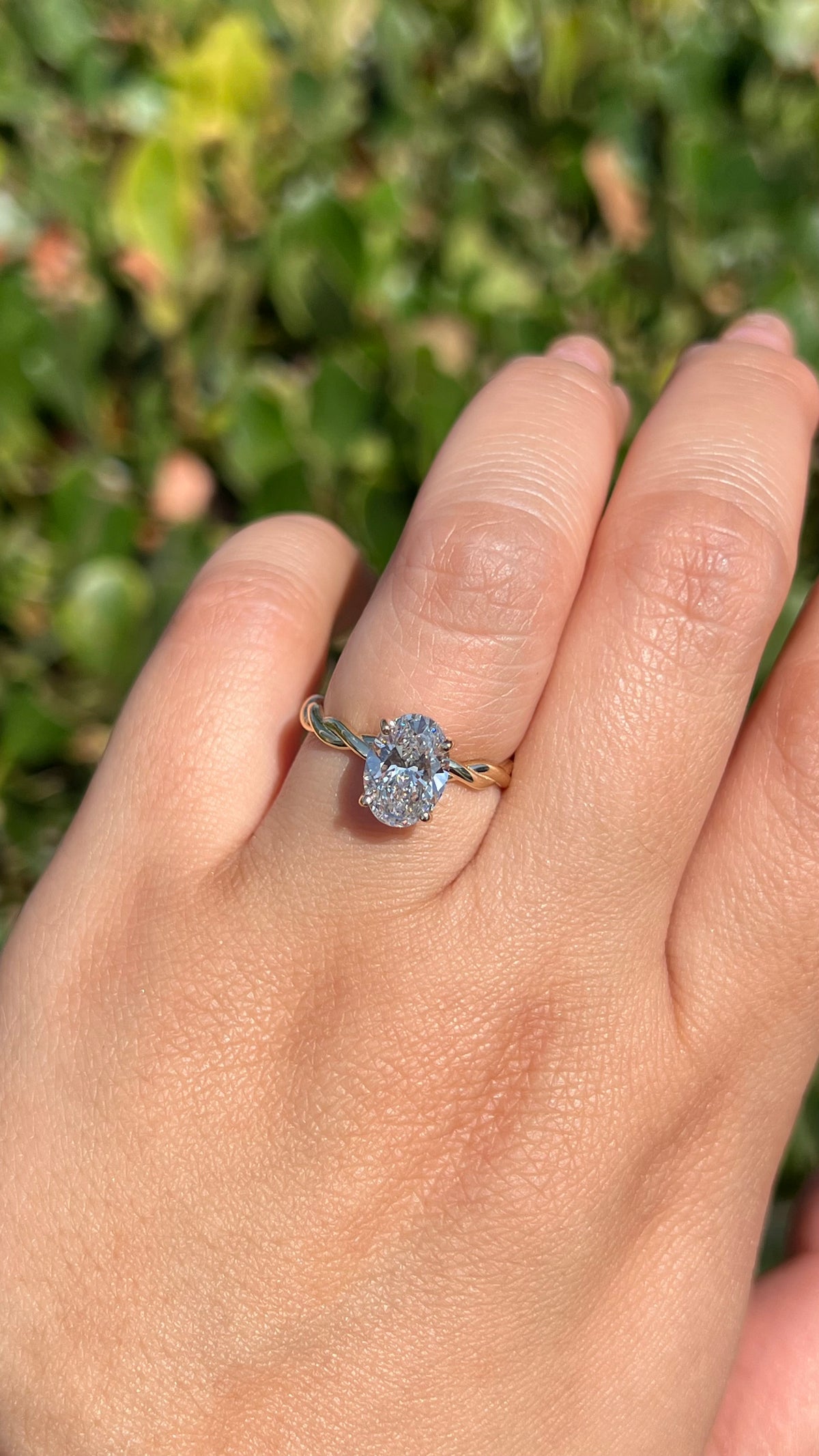 Lucia 1.91ct E-VS1 Oval Cut Lab Grown Diamond Engagement Ring 14K Gold