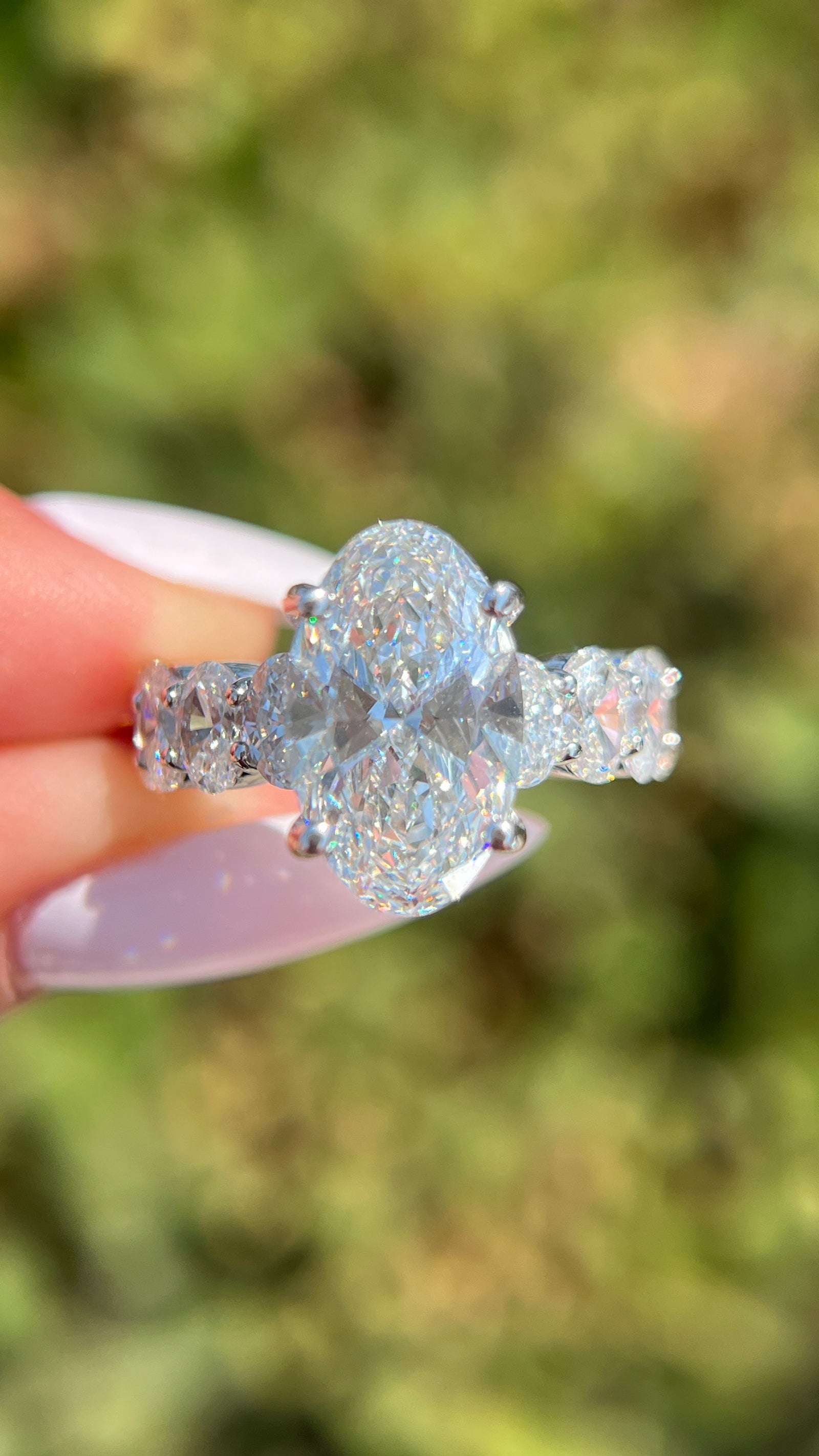 Olivia 4.70ct E-VS1 Oval Cut Lab Grown Diamond Engagement Ring 14K Gold