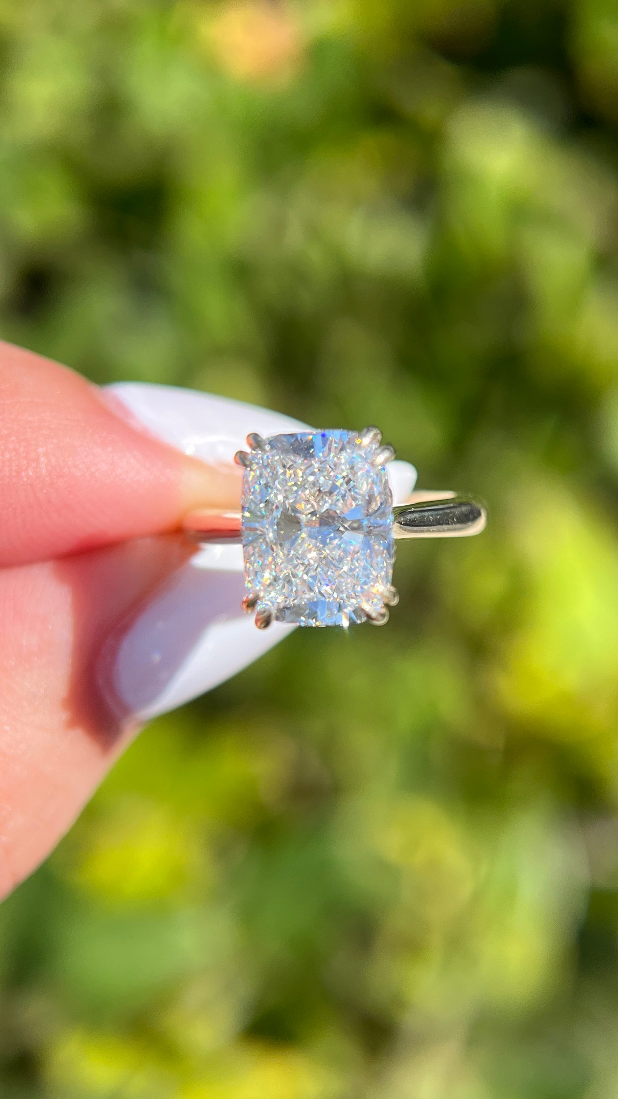 Anya 4.10ct E-VS1 Cushion Cut Lab Grown Diamond Engagement Ring 14K Gold
