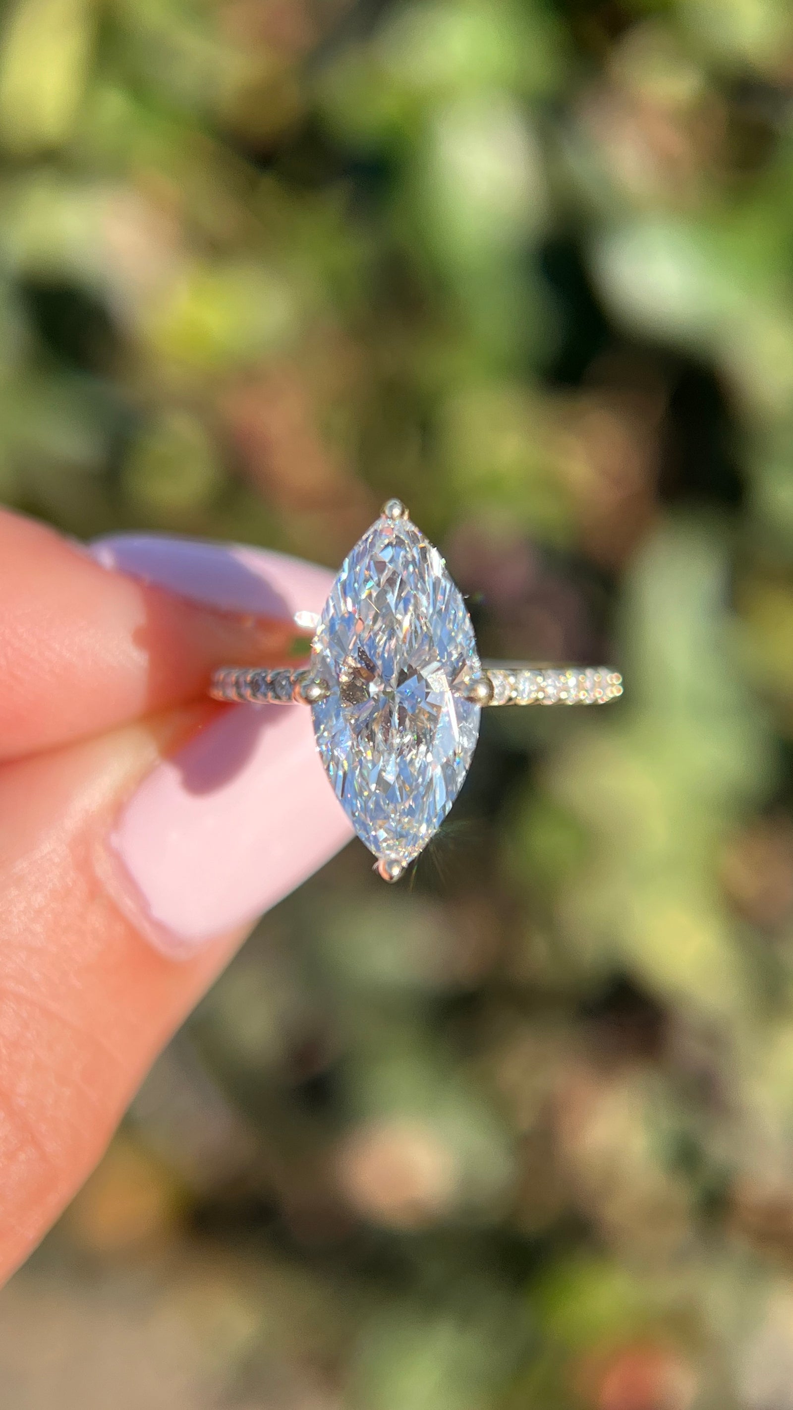 Jenni 3.05ct E-VS1 Marquise Cut Lab Grown Diamond Engagement Ring 14K Gold