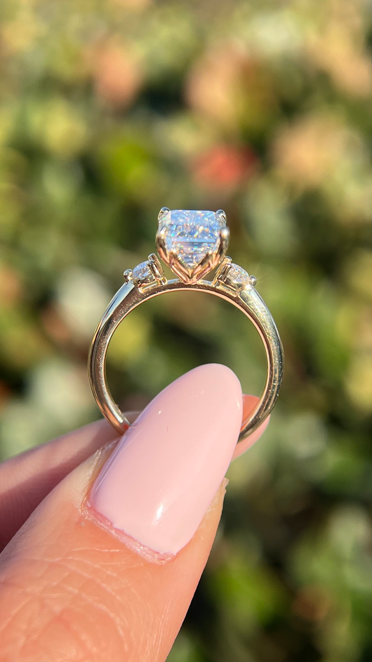 Ollie 3.51ct F-VS1 Emerald Cut Lab Grown Diamond Engagement Ring 14K Gold