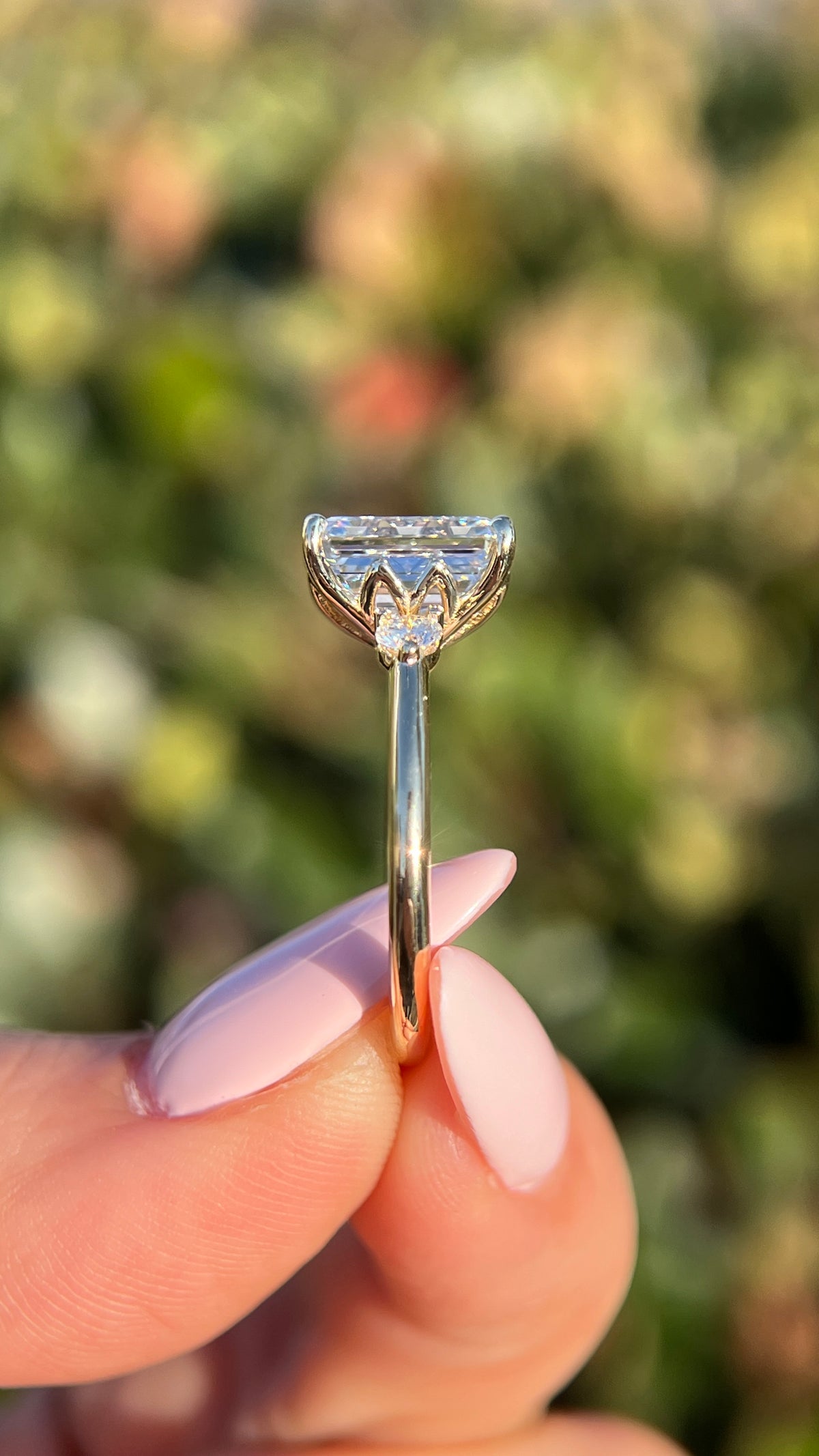 Ollie 3.51ct F-VS1 Emerald Cut Lab Grown Diamond Engagement Ring 14K Gold