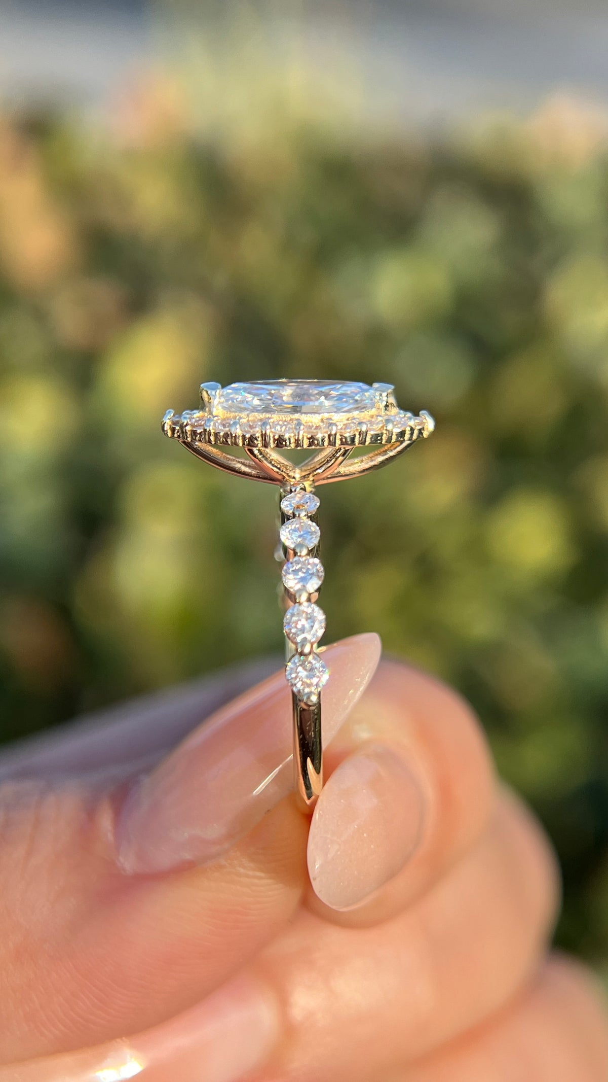 Isa 1.04ct E-VS1 Marquise Cut Lab Grown Diamond Engagement Ring 14K Gold