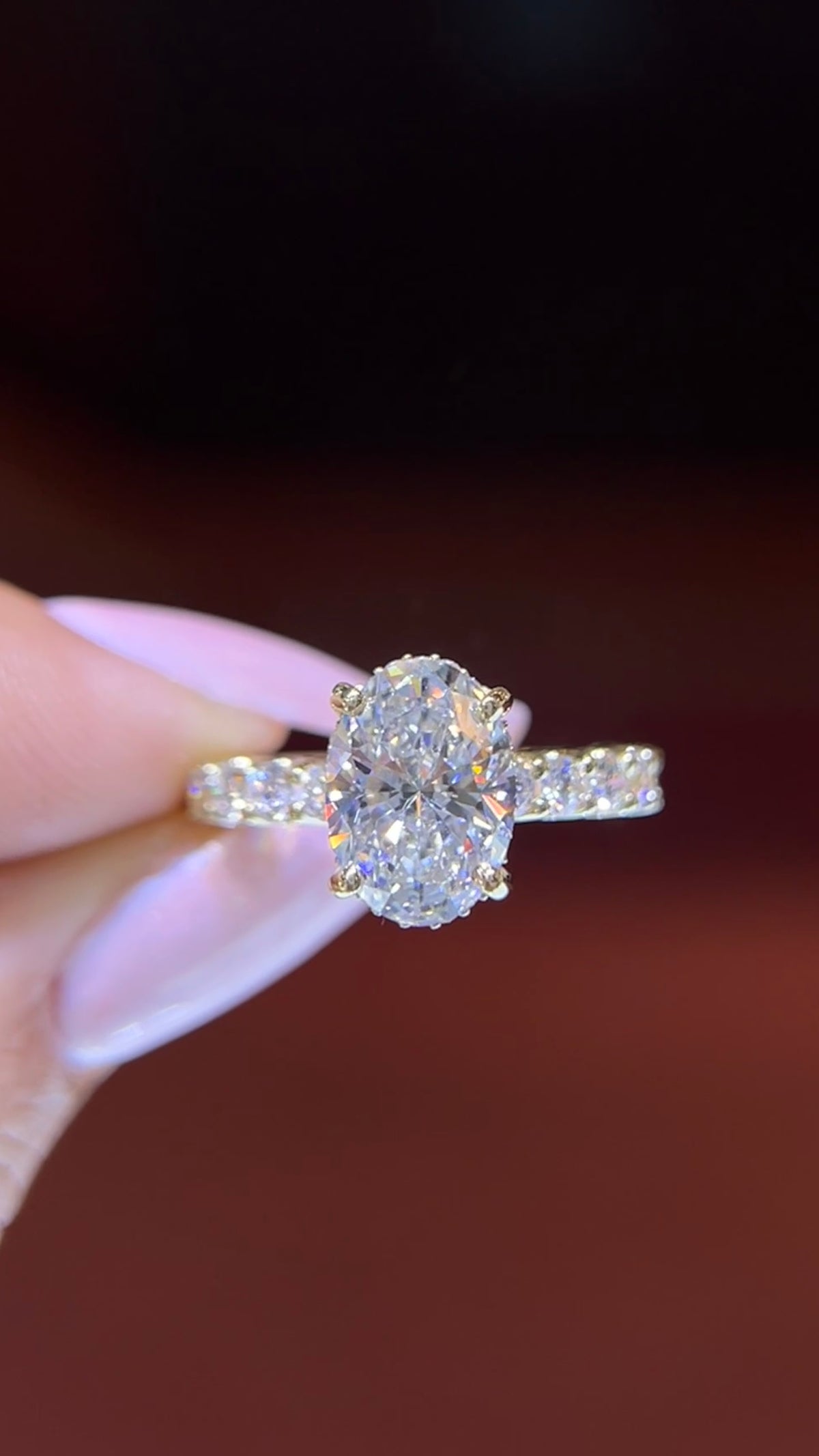 Crystal 2.64ct F-VS1 Oval Cut Lab Grown Diamond Engagement Ring 14K Gold