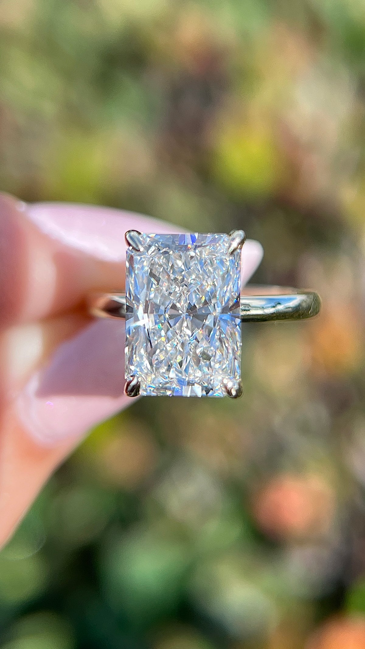 Sophi 5.70ct F-VS1 Radiant Cut Lab Grown Diamond Engagement Ring 14K Gold