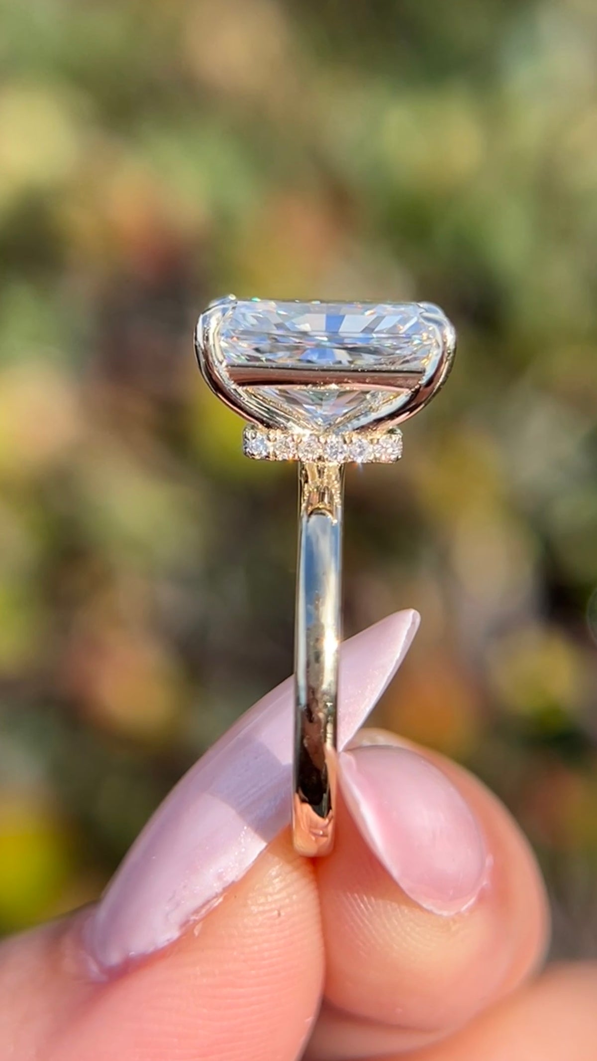 Sophi 5.70ct F-VS1 Radiant Cut Lab Grown Diamond Engagement Ring 14K Gold