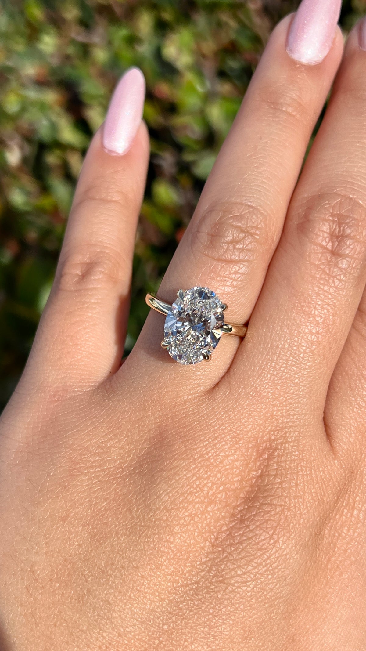 Sandy 5.03ct F-VS1 Oval Cut Lab Grown Diamond Engagement Ring 14K Gold