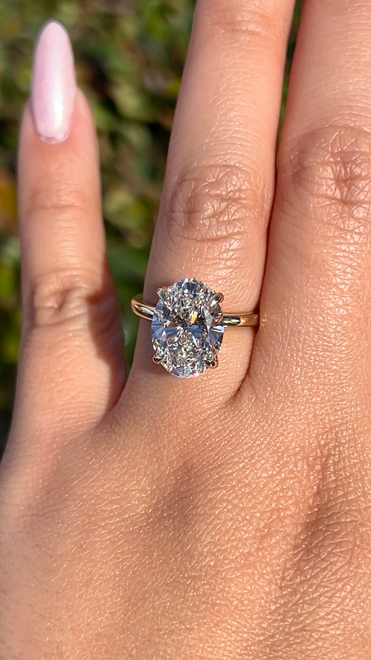 Sandy 5.03ct F-VS1 Oval Cut Lab Grown Diamond Engagement Ring 14K Gold