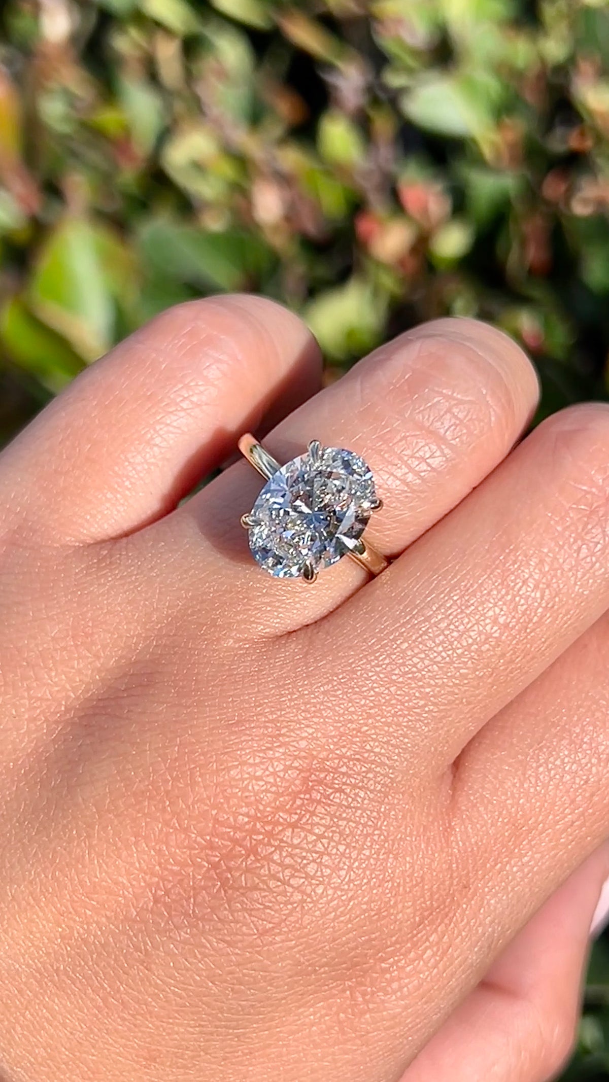 Sandy 5.03ct F-VS1 Oval Cut Lab Grown Diamond Engagement Ring 14K Gold