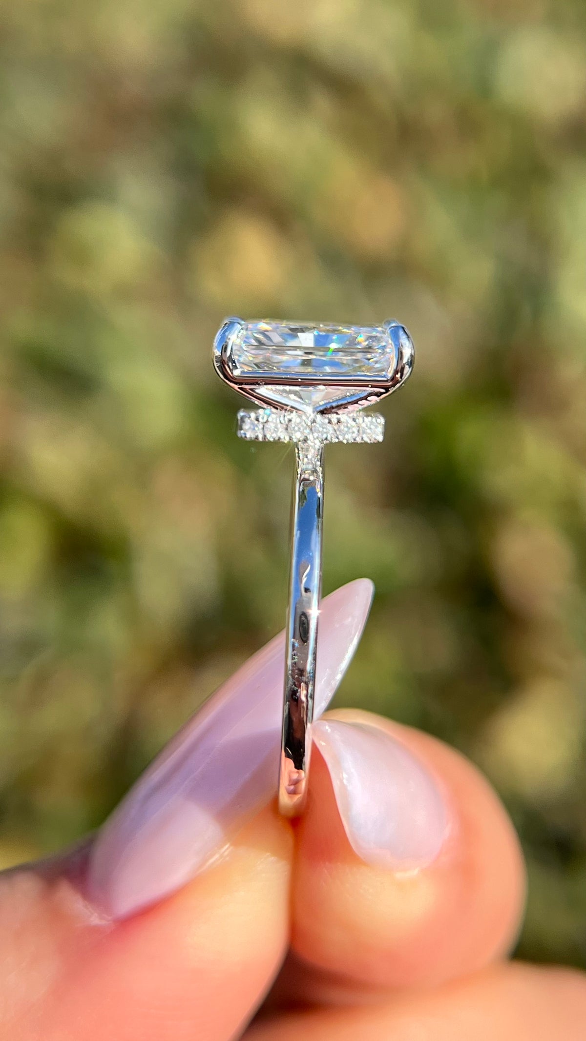 Sophi 3.01ct F-VS1 Radiant Cut Lab Grown Diamond Engagement Ring 14K Gold