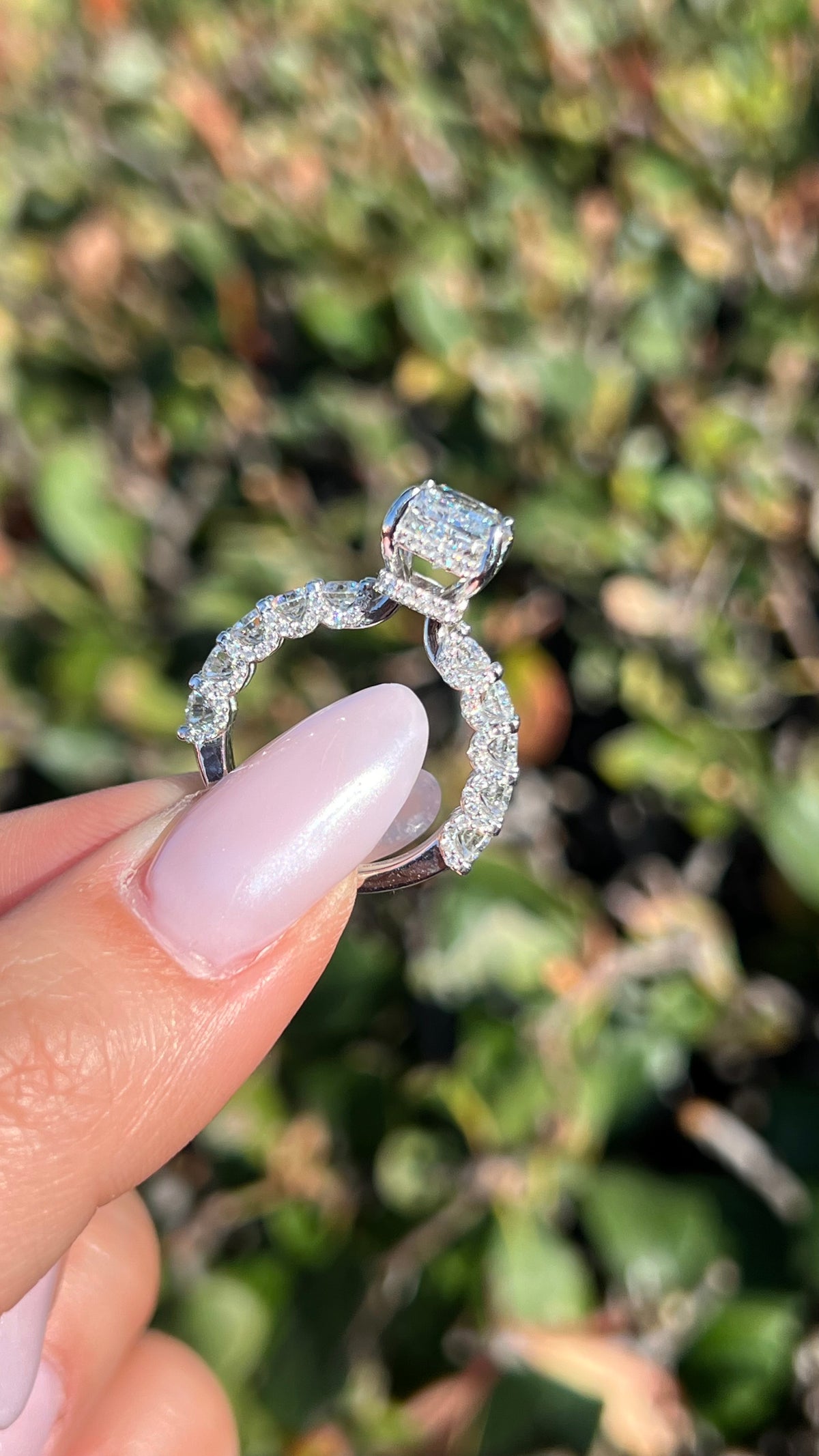 Kimi 3.87ct E-VS1 Radiant Cut Lab Grown Diamond Engagement Ring 14K Gold