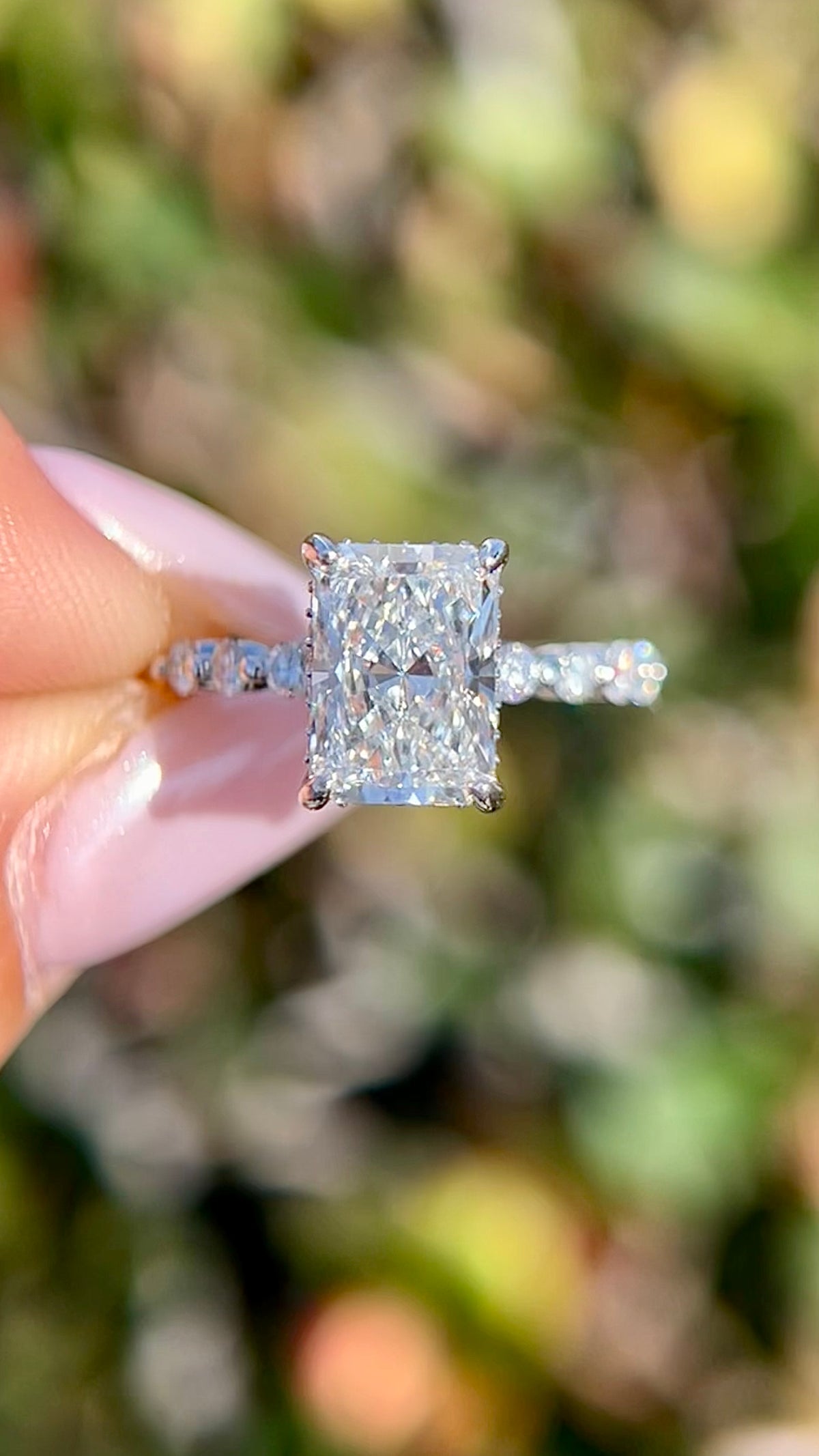 Imani 2.92ct F-VS1 Radiant Cut Lab Grown Diamond Engagement Ring 14K Gold