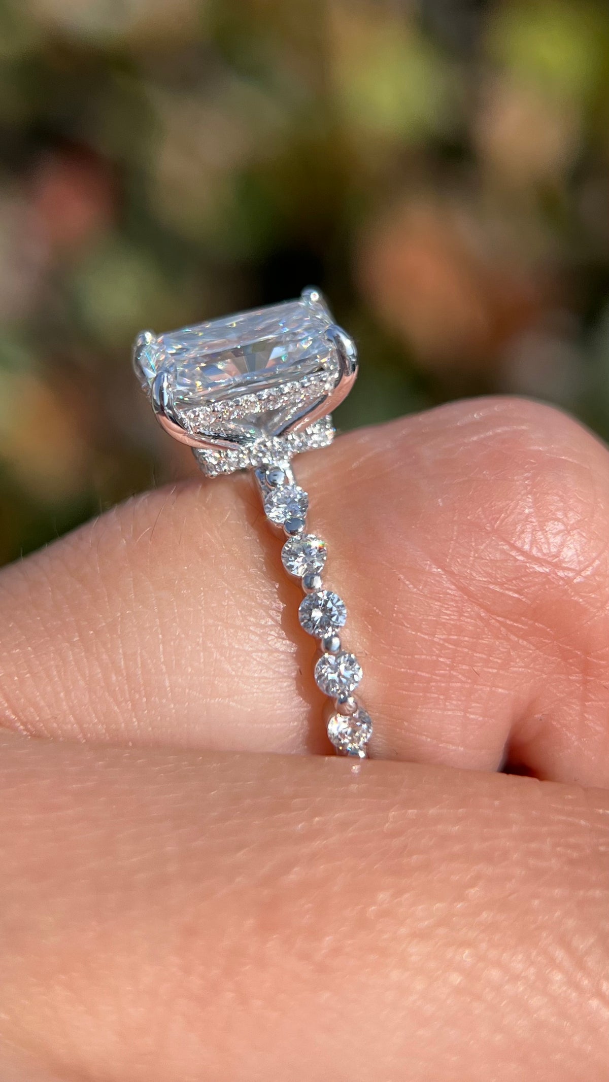 Imani 2.92ct F-VS1 Radiant Cut Lab Grown Diamond Engagement Ring 14K Gold