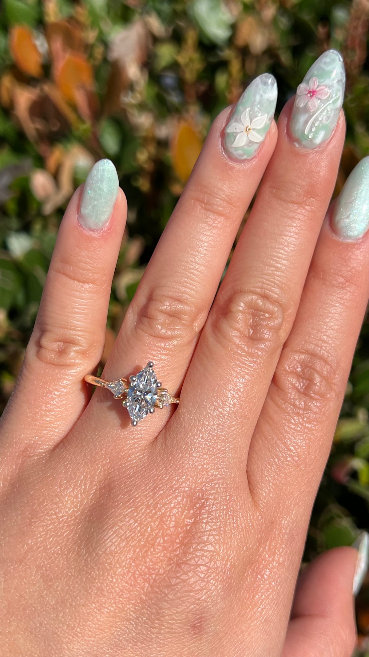 Kia 1.58ct E-VS1 Marquise Cut Lab Grown Diamond Engagement Ring 14K Gold