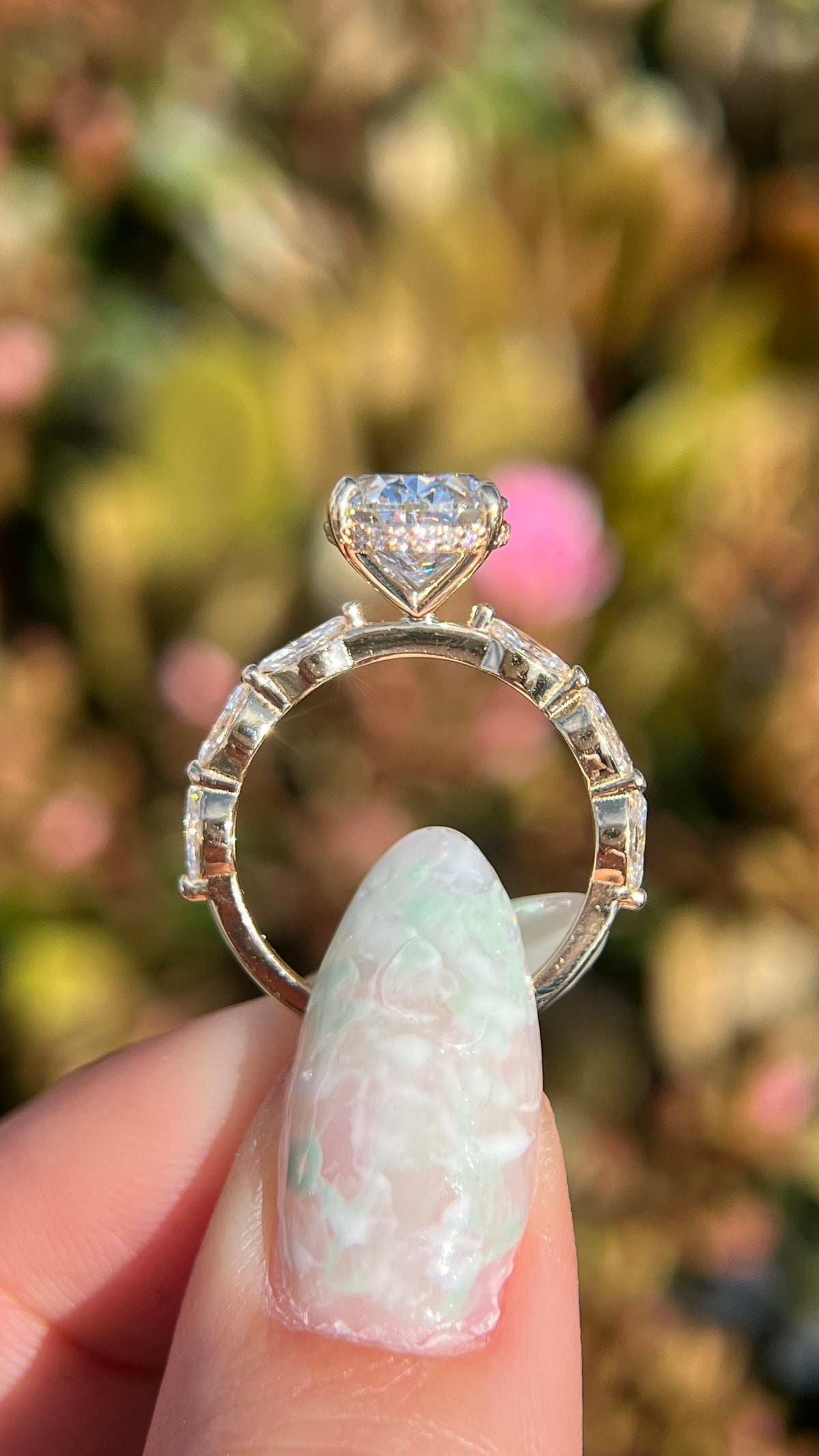 Mandy 3.59ct E-VS1 Oval Cut Lab Grown Diamond Engagement Ring 14K Gold