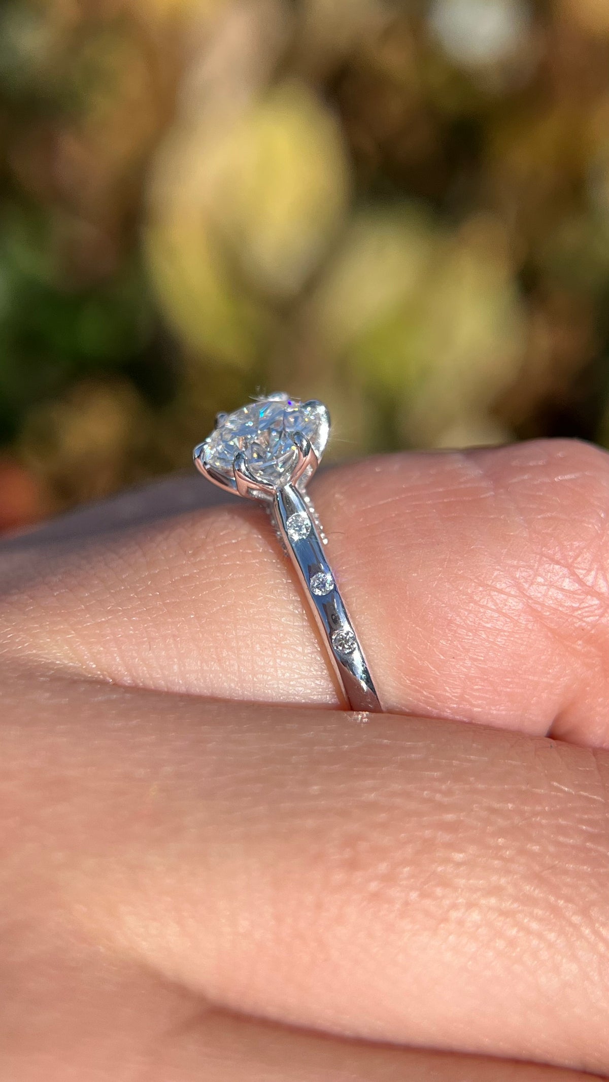 Cecile 1.25ct E-VS1 Round Cut Lab Grown Diamond Engagement Ring 14K Gold