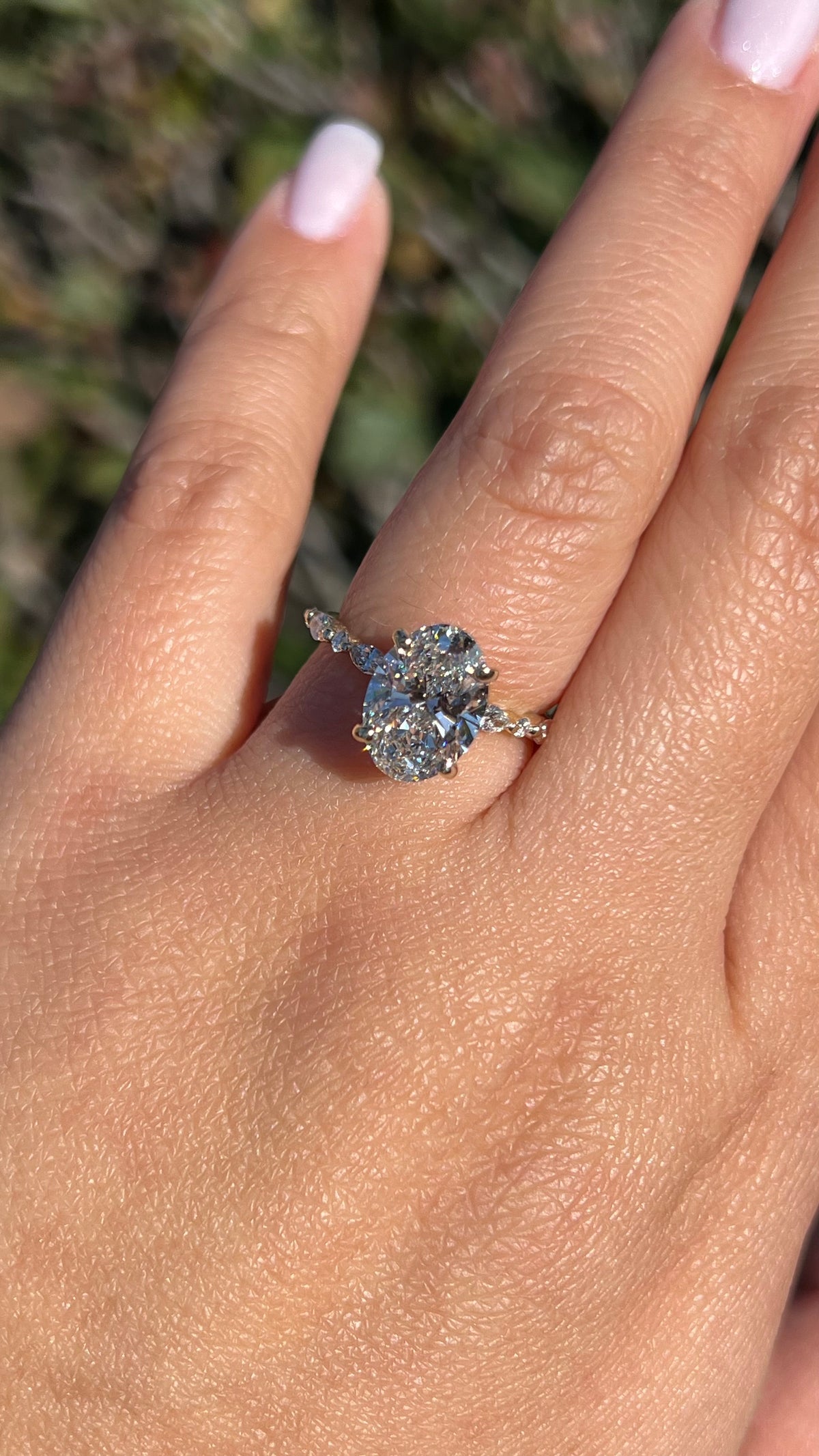 Myra 2.64ct F-VS1 Oval Cut Lab Grown Diamond Engagement Ring 14K Gold