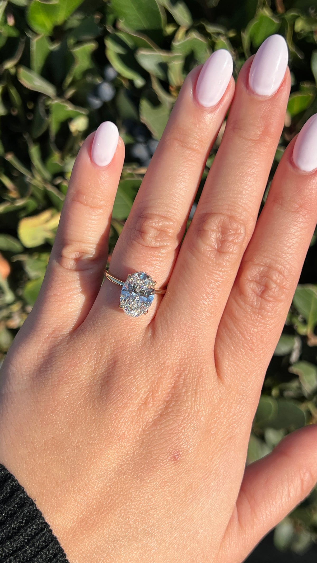 Sandy 4.10ct E-VS1 Oval Cut Lab Grown Diamond Engagement Ring 14K Gold