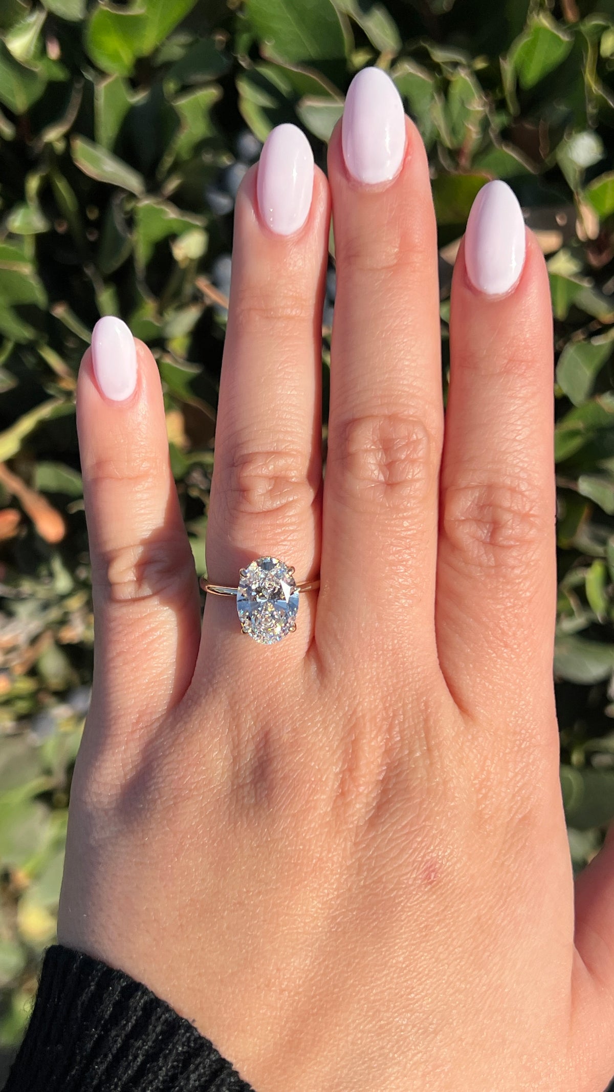 Sandy 4.10ct E-VS1 Oval Cut Lab Grown Diamond Engagement Ring 14K Gold