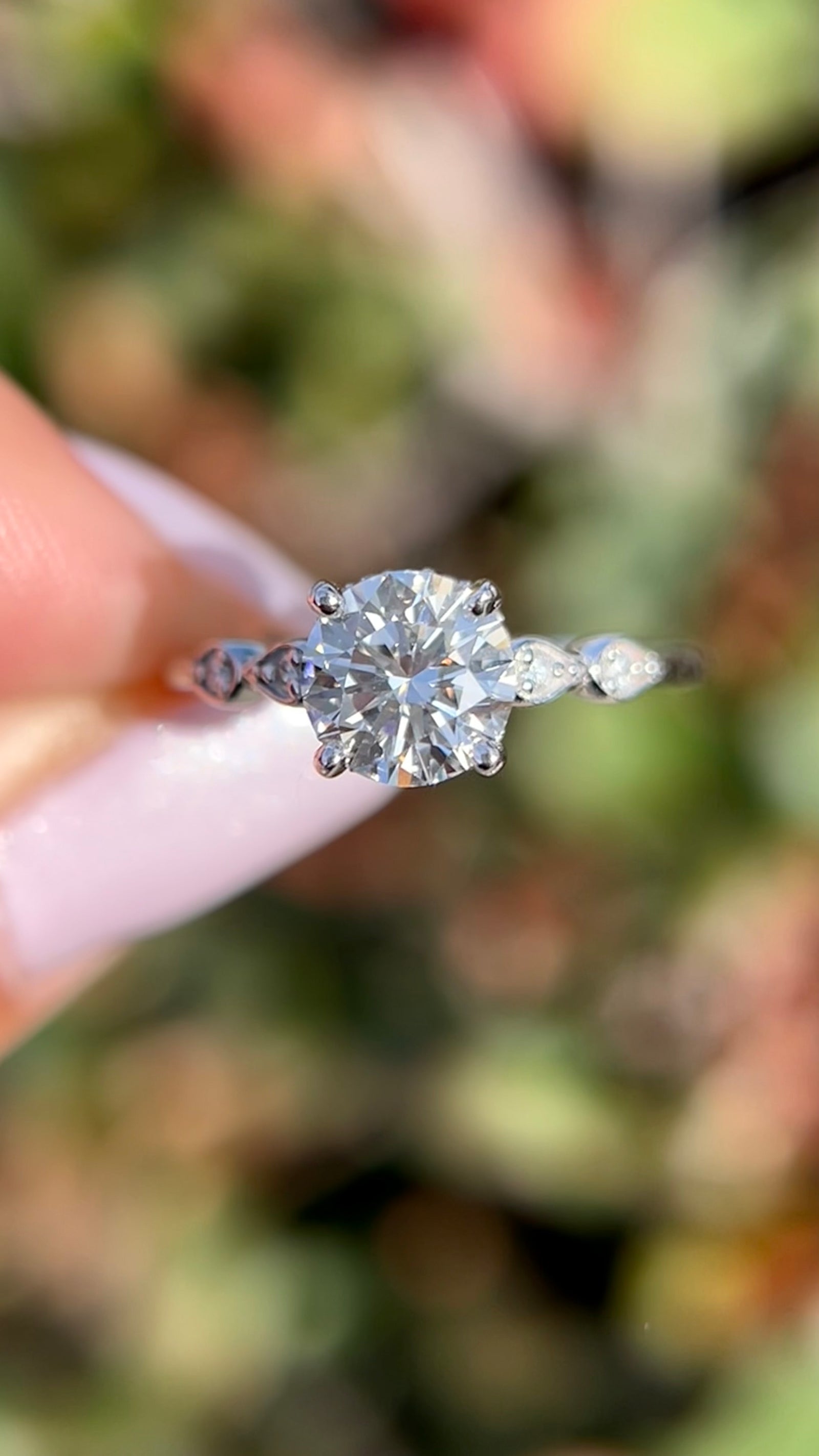 Paige 1.58ct E-VS1 Round Cut Lab Grown Diamond Engagement Ring 14K Gold