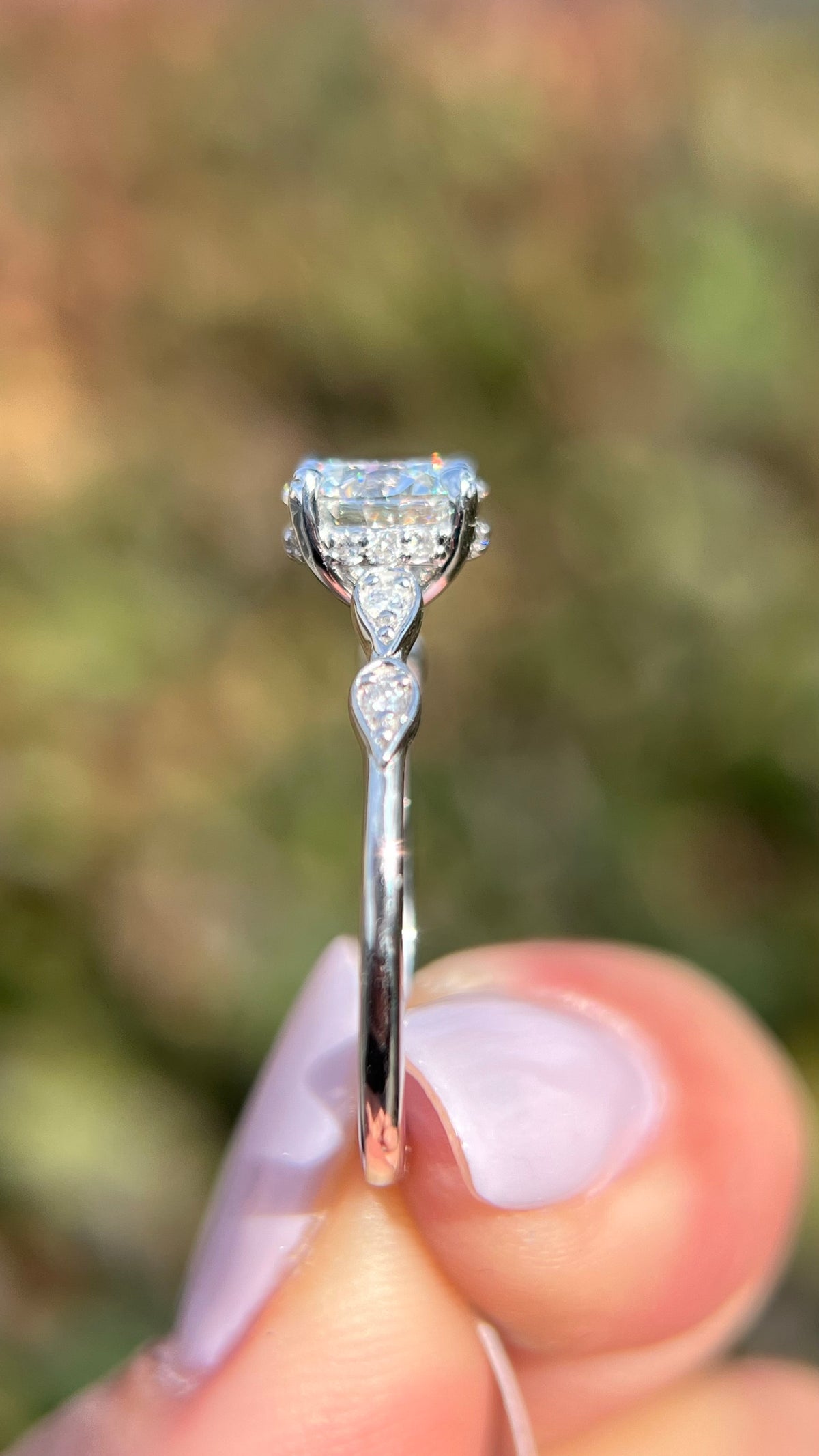 Paige 1.58ct E-VS1 Round Cut Lab Grown Diamond Engagement Ring 14K Gold