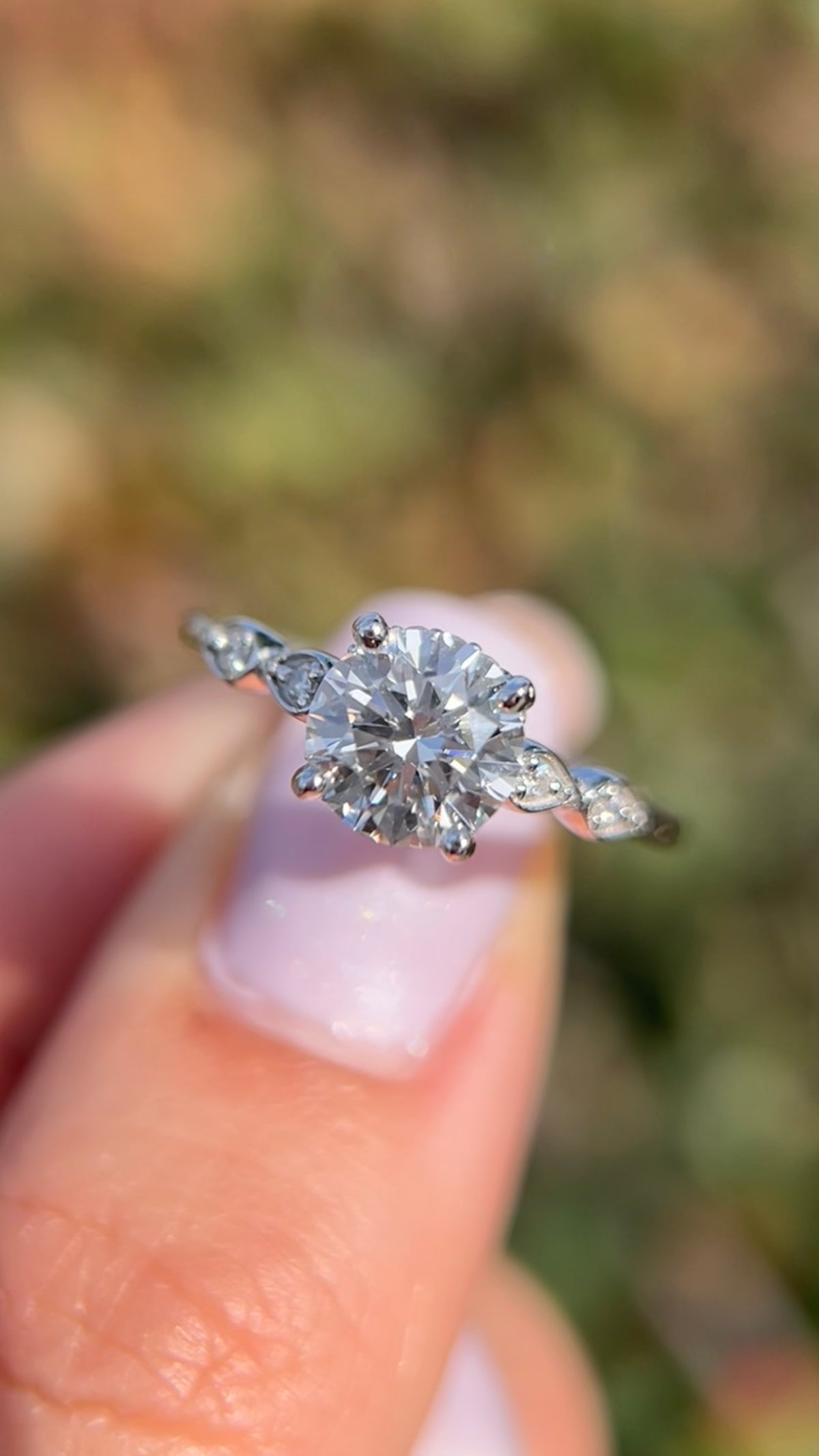 Paige 1.58ct E-VS1 Round Cut Lab Grown Diamond Engagement Ring 14K Gold