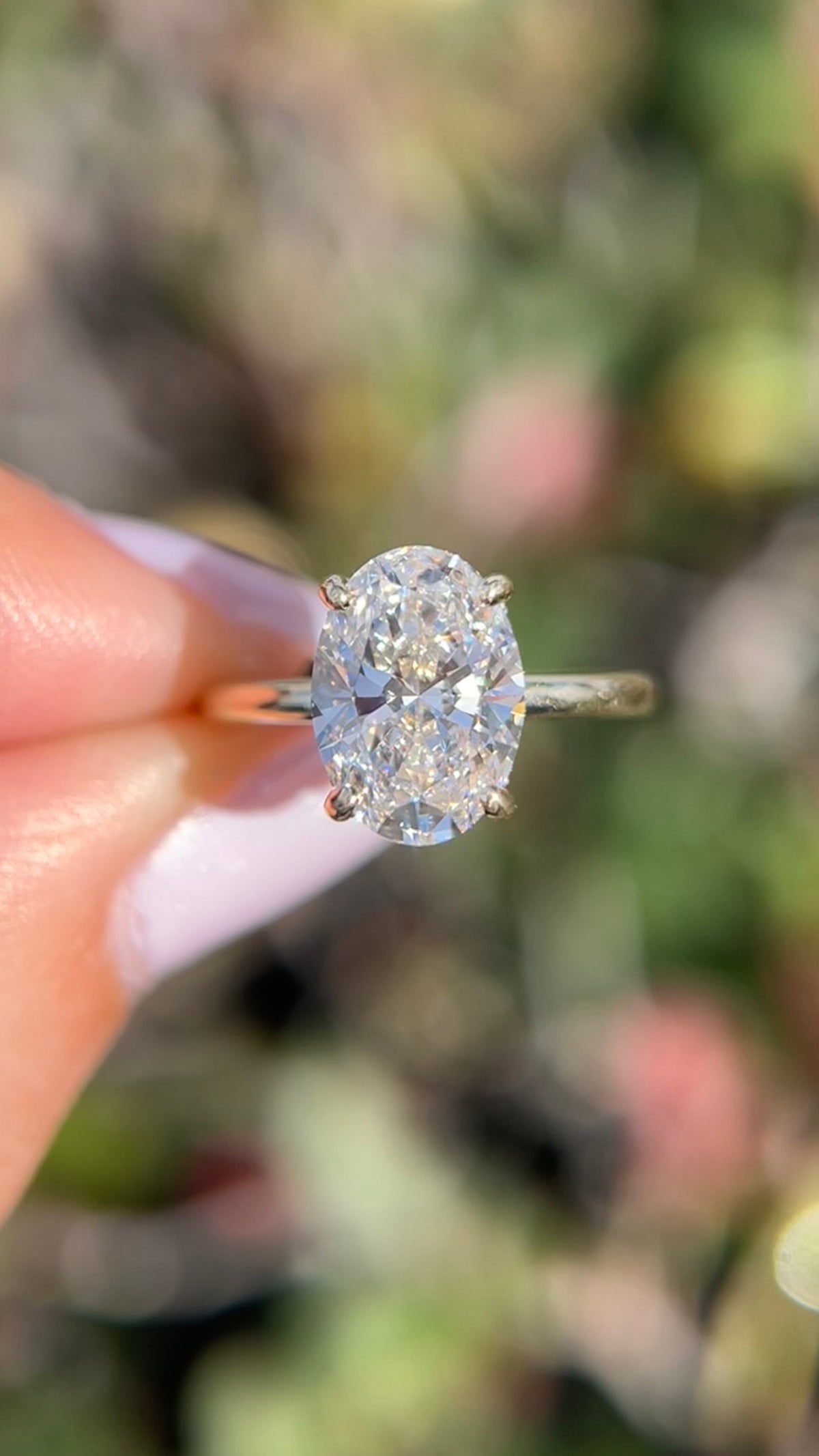 Kaylee 2.85ct E-VS1 Oval Cut Lab Grown Diamond Engagement Ring 14K Gold