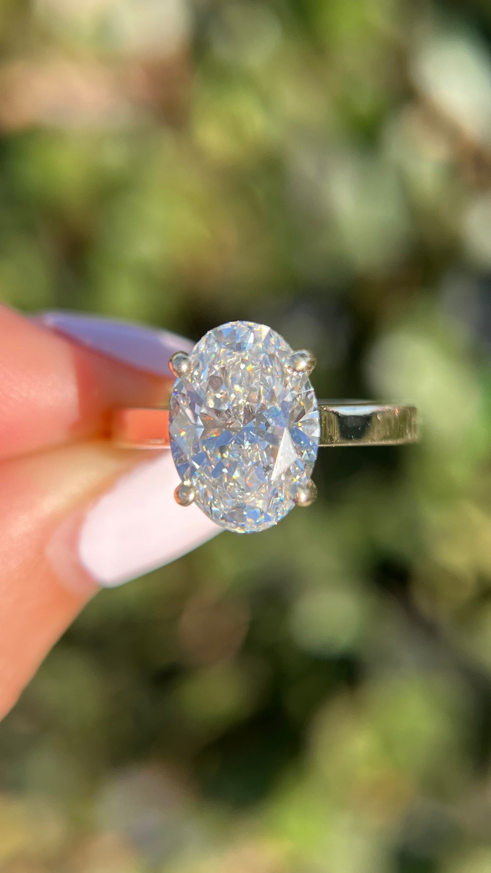 Ashlee 5.03ct F-VS1 Oval Cut Lab Grown Diamond Engagement Ring 14K Gold