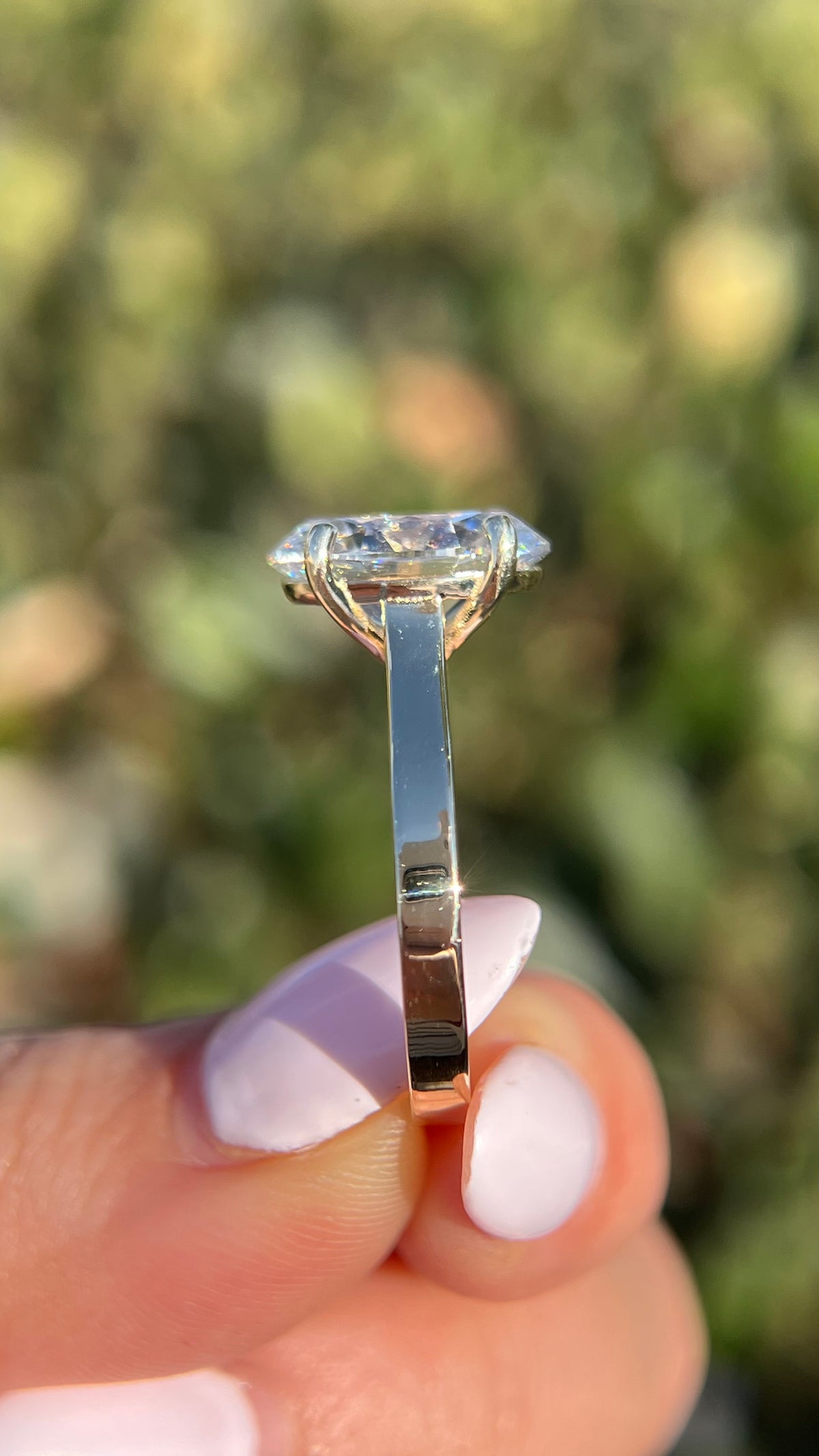 Ashlee 5.03ct F-VS1 Oval Cut Lab Grown Diamond Engagement Ring 14K Gold