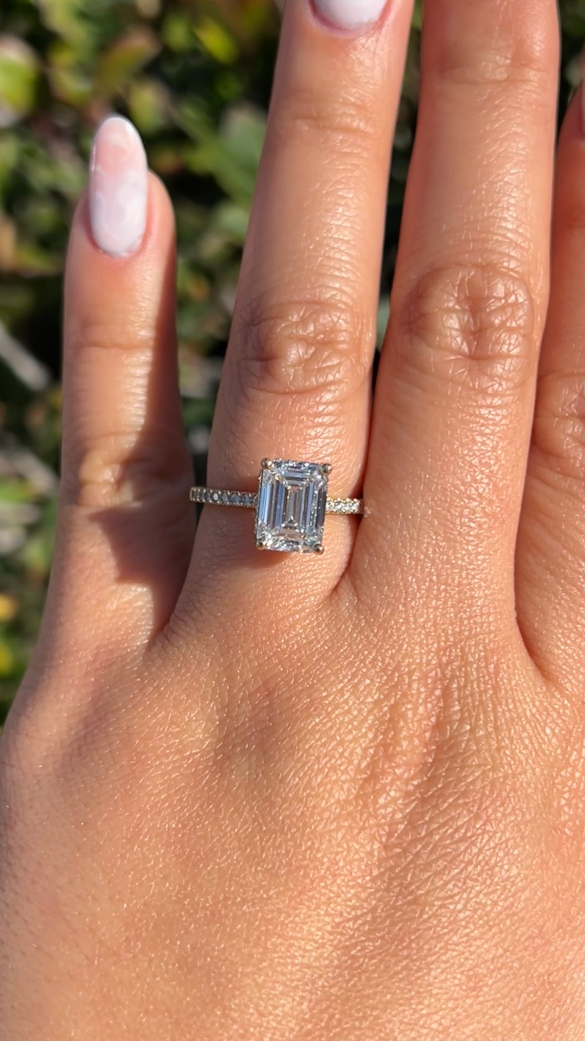 Jada 3.07ct E-VS1 Emerald Cut Lab Grown Diamond Engagement Ring 14K Gold