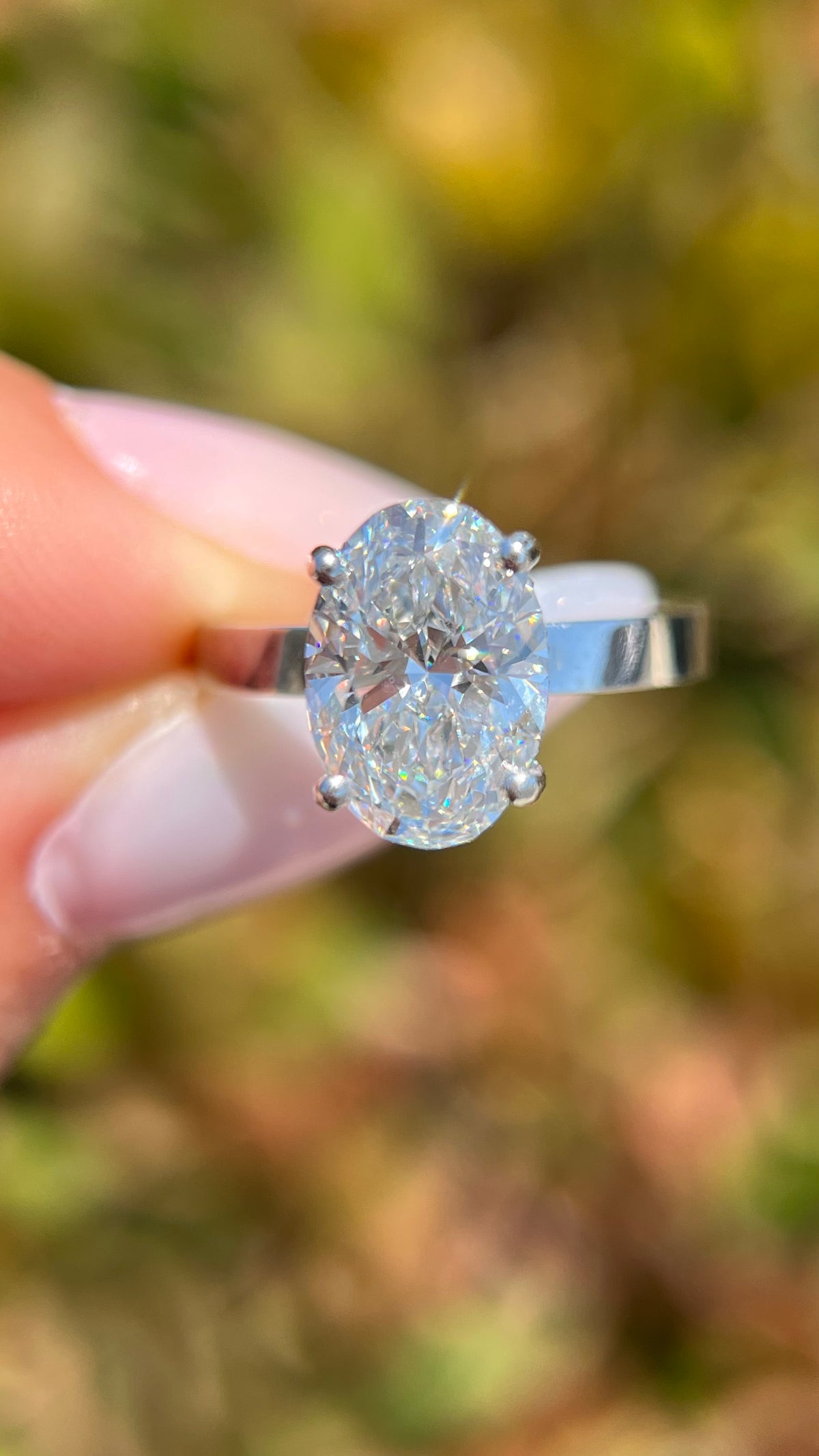 Andrea 3.10ct E-VS1 Oval Cut Lab Grown Diamond Engagement Ring 14K Gold