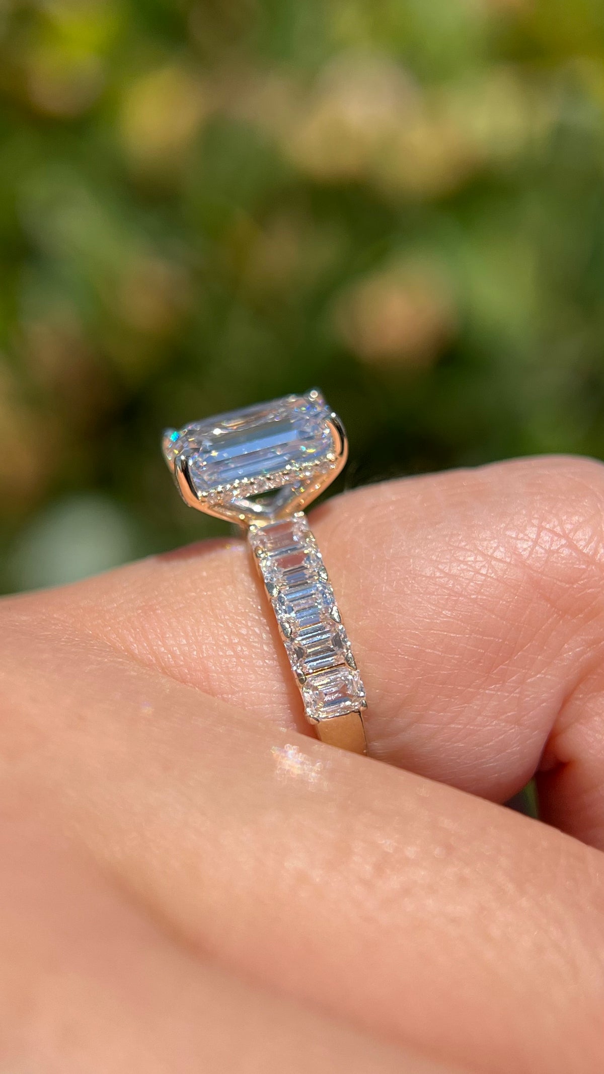 Ember 3.76ct E-VS1 Emerald Cut Lab Grown Diamond Engagement Ring 14K Gold